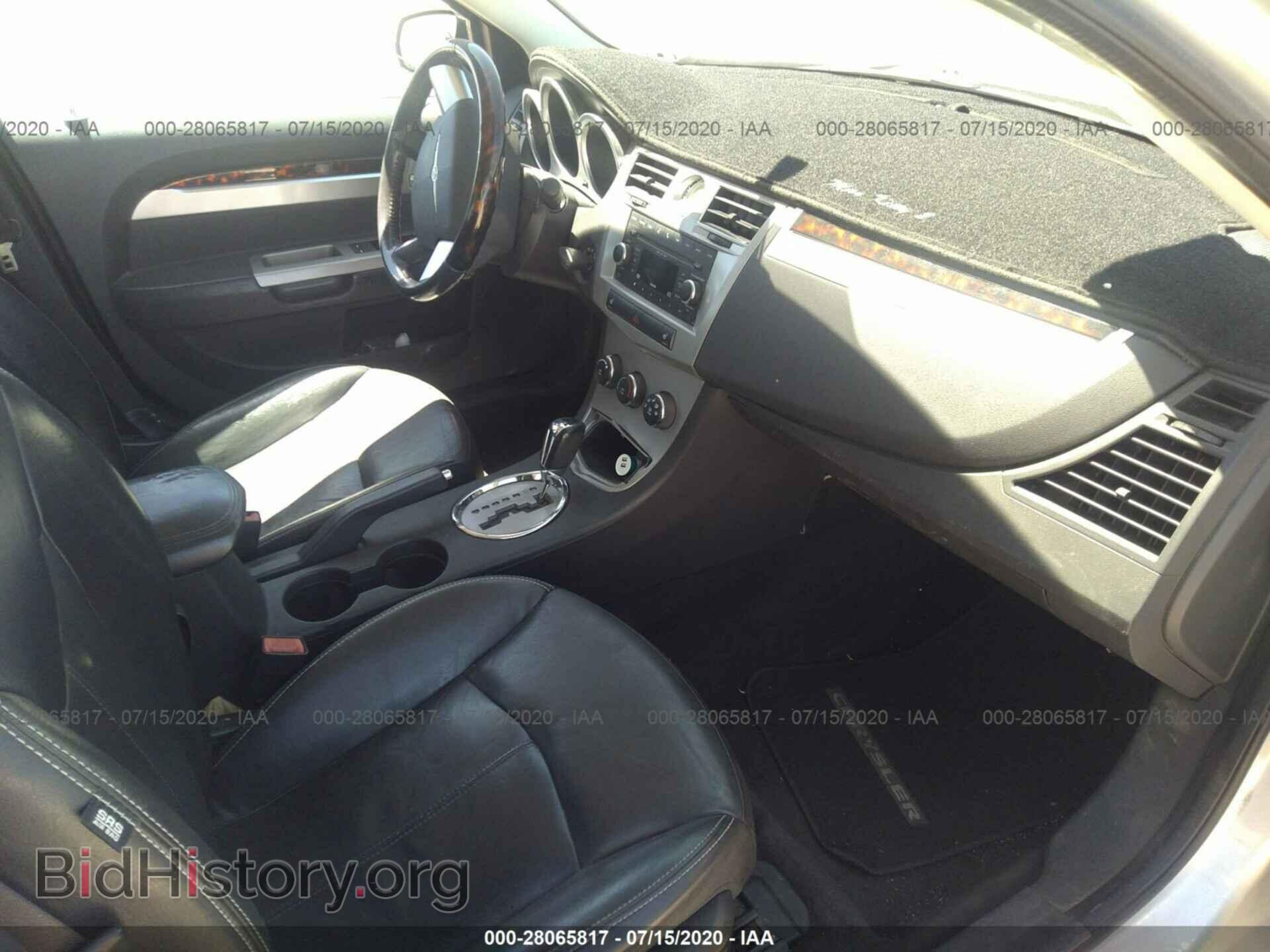 2010 CHRYSLER SEBRING - VIN: 1C3CC5FB2AN220355 - Фото 5