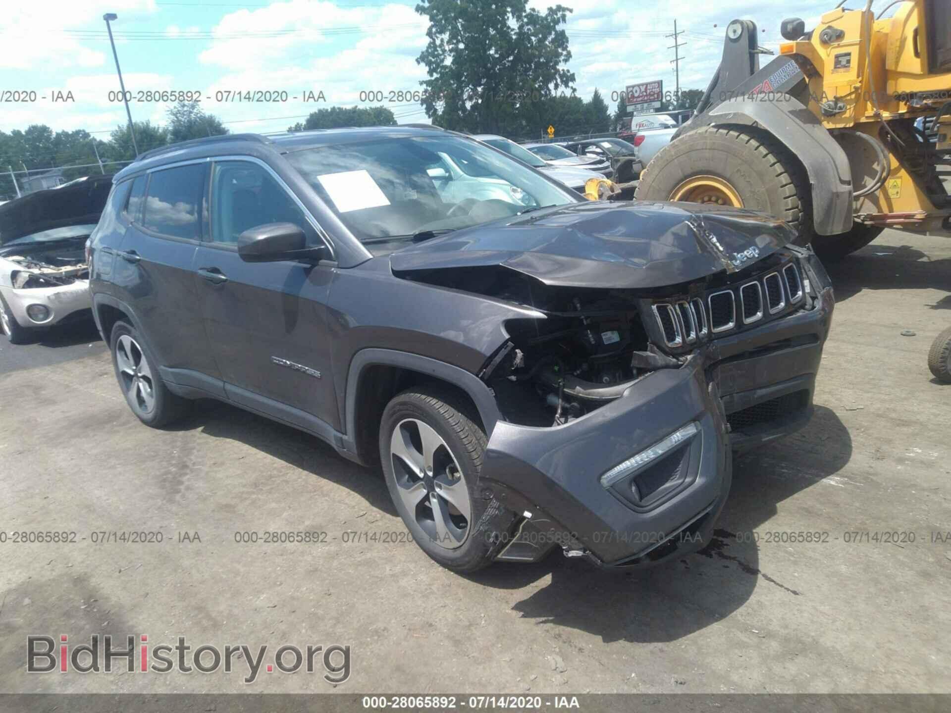 Фотография 3C4NJDBB5HT656881 - JEEP COMPASS 2017