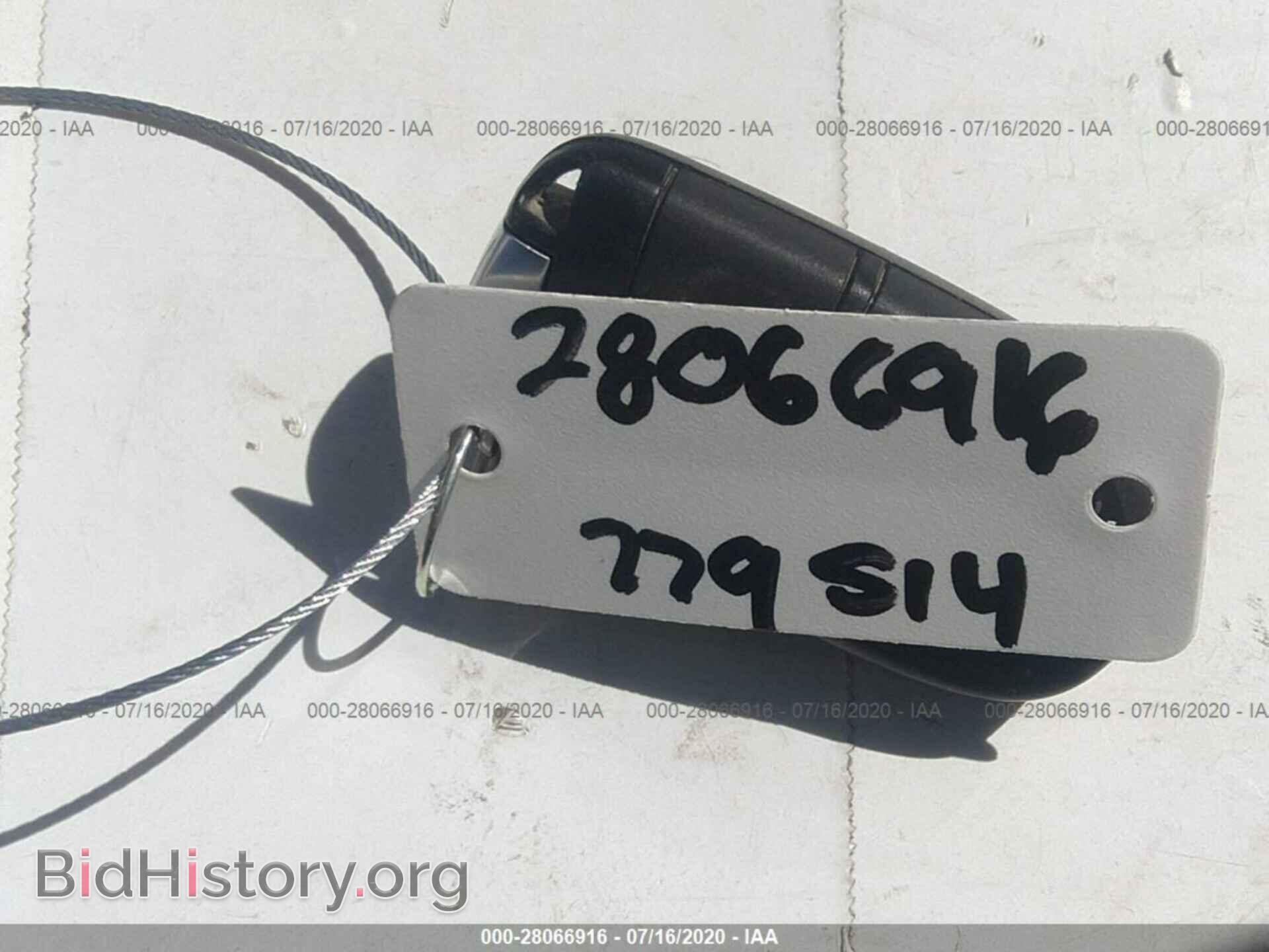 2015 CHRYSLER 300 - VIN: 2C3CCAAG2FH779514 - Фото 11