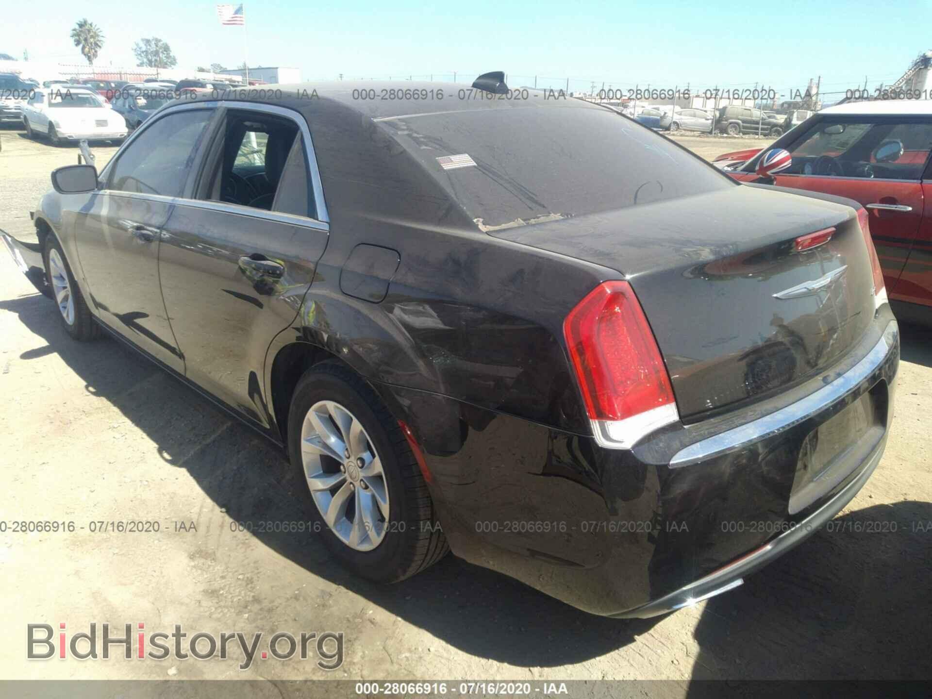 2015 CHRYSLER 300 - VIN: 2C3CCAAG2FH779514 - Фото 3