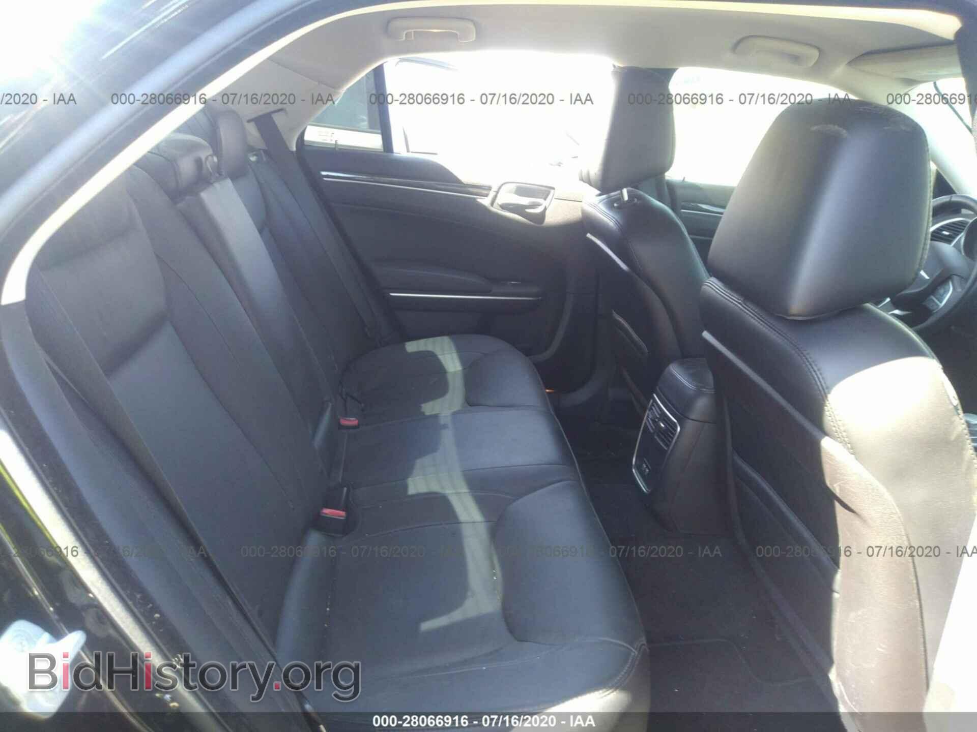 2015 CHRYSLER 300 - VIN: 2C3CCAAG2FH779514 - Фото 8