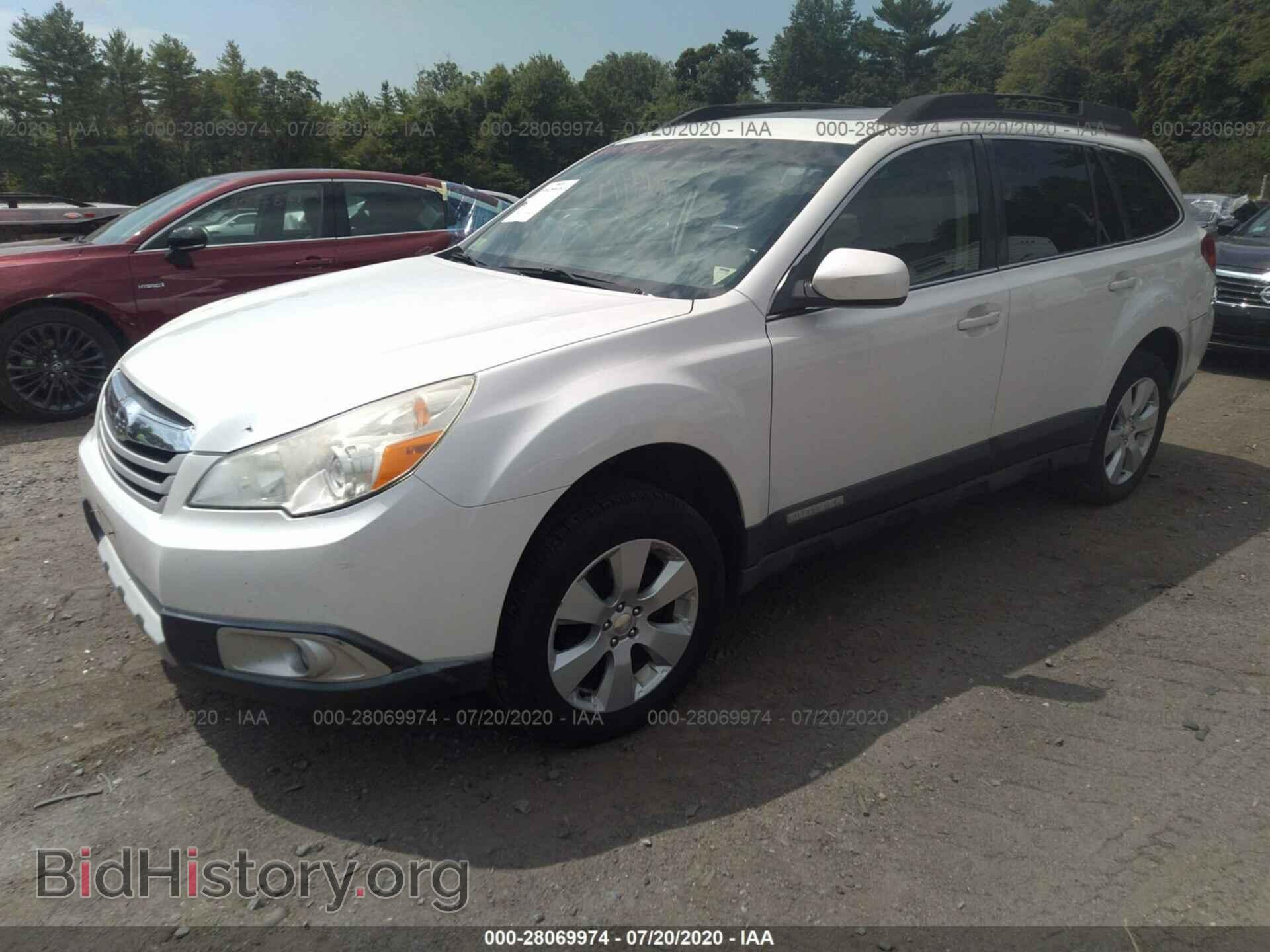 2011 SUBARU OUTBACK - VIN: 4S4BRBKC9B3354792 - Фото 2