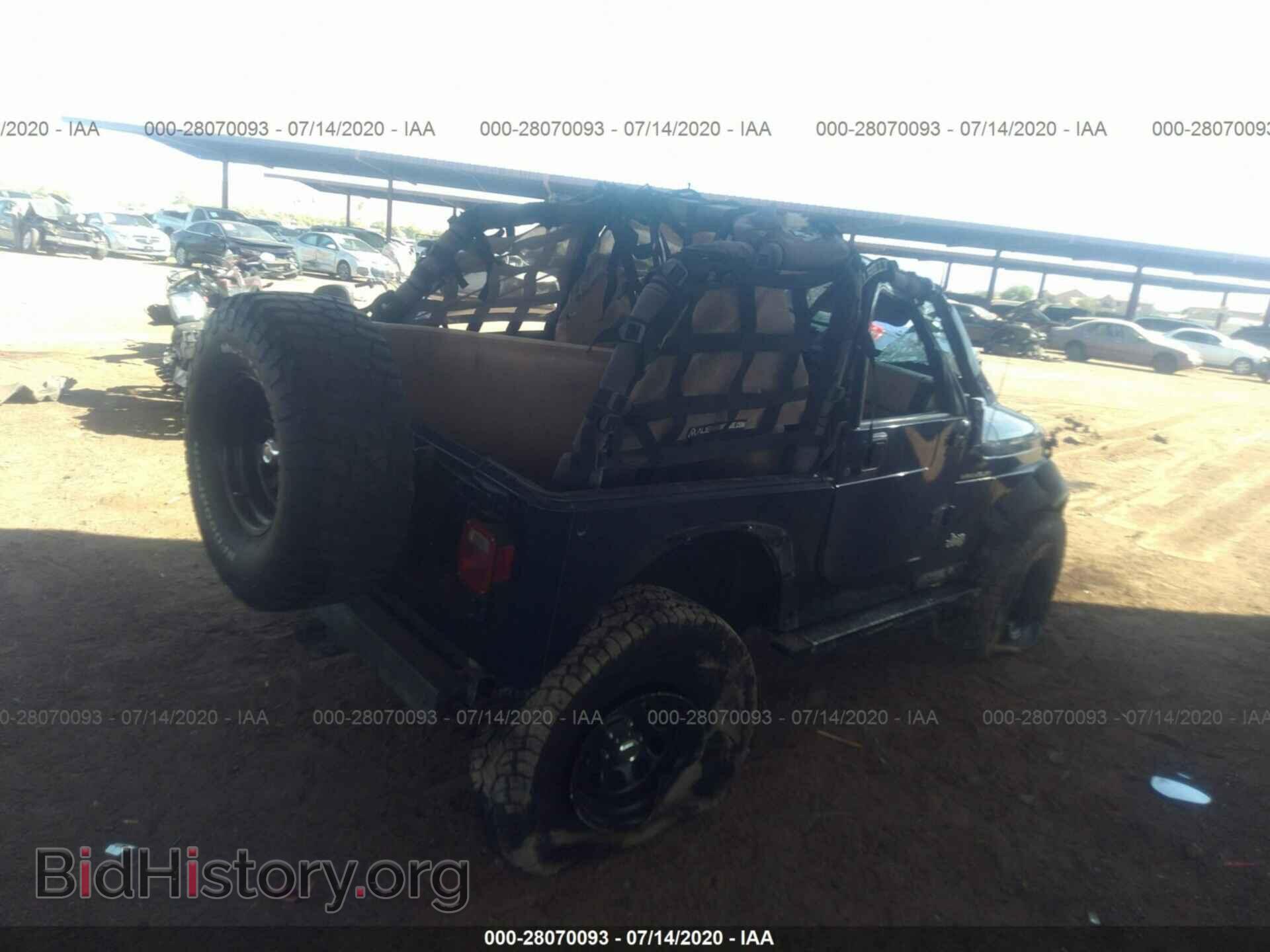 2000 JEEP WRANGLER - VIN: 1J4FA29P7YP782913 - Фото 4
