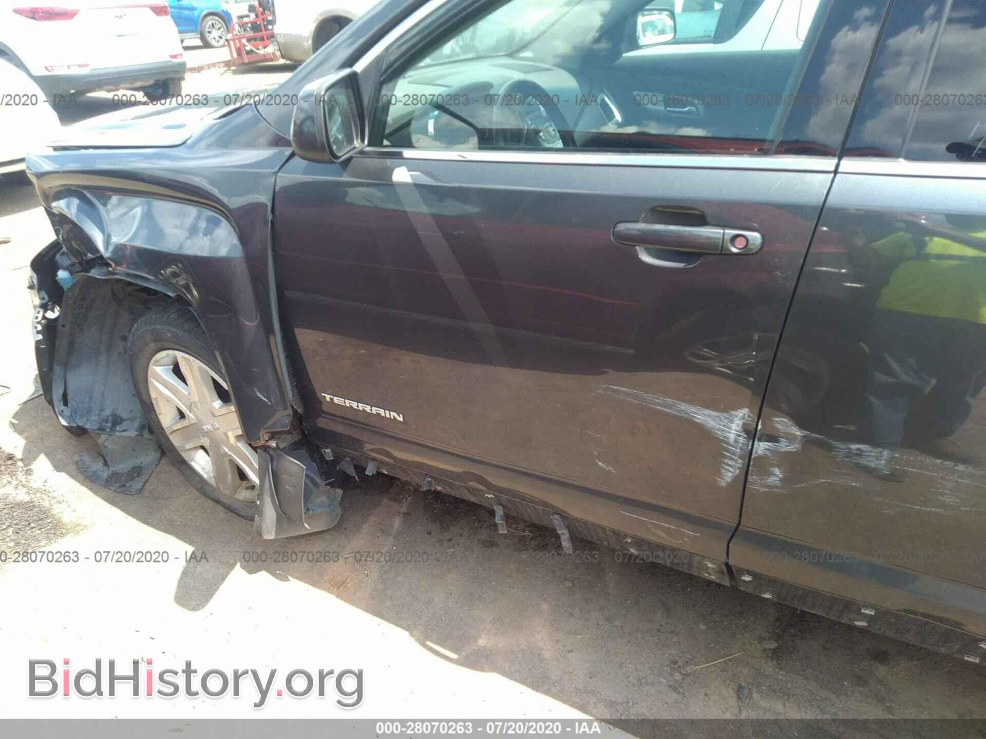 2011 GMC TERRAIN - VIN: 2CTFLTE52B6256193 - Photo 6