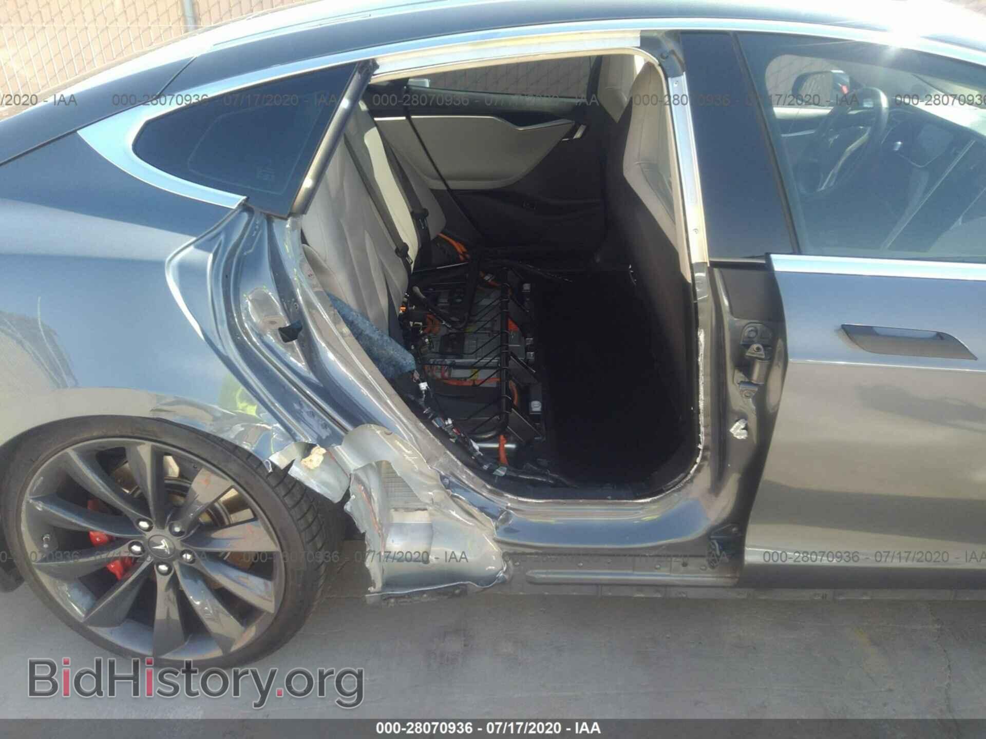 2014 TESLA MODEL S - VIN: 5YJSA1H11EFP47057 - Photo 6