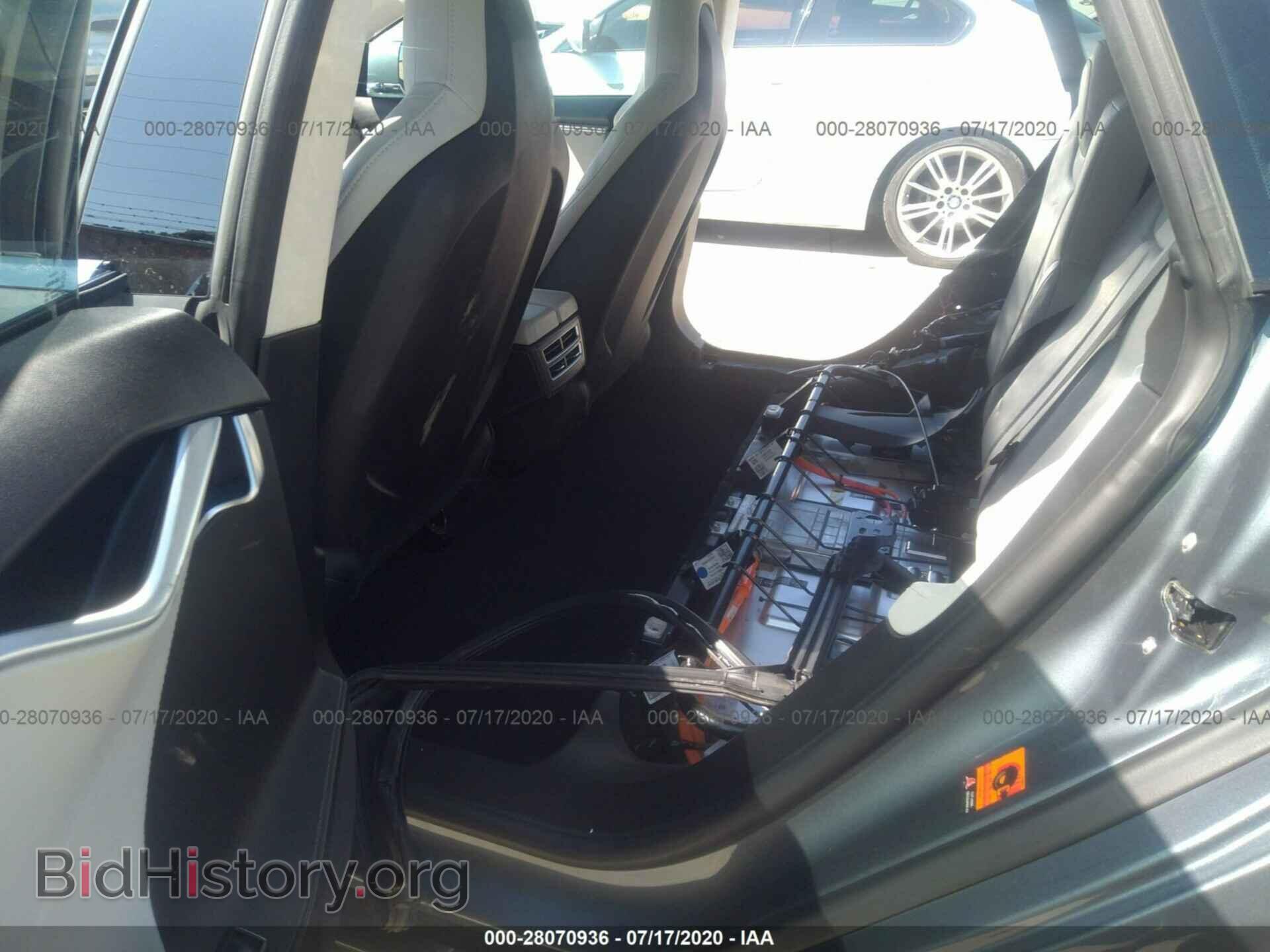 2014 TESLA MODEL S - VIN: 5YJSA1H11EFP47057 - Photo 8