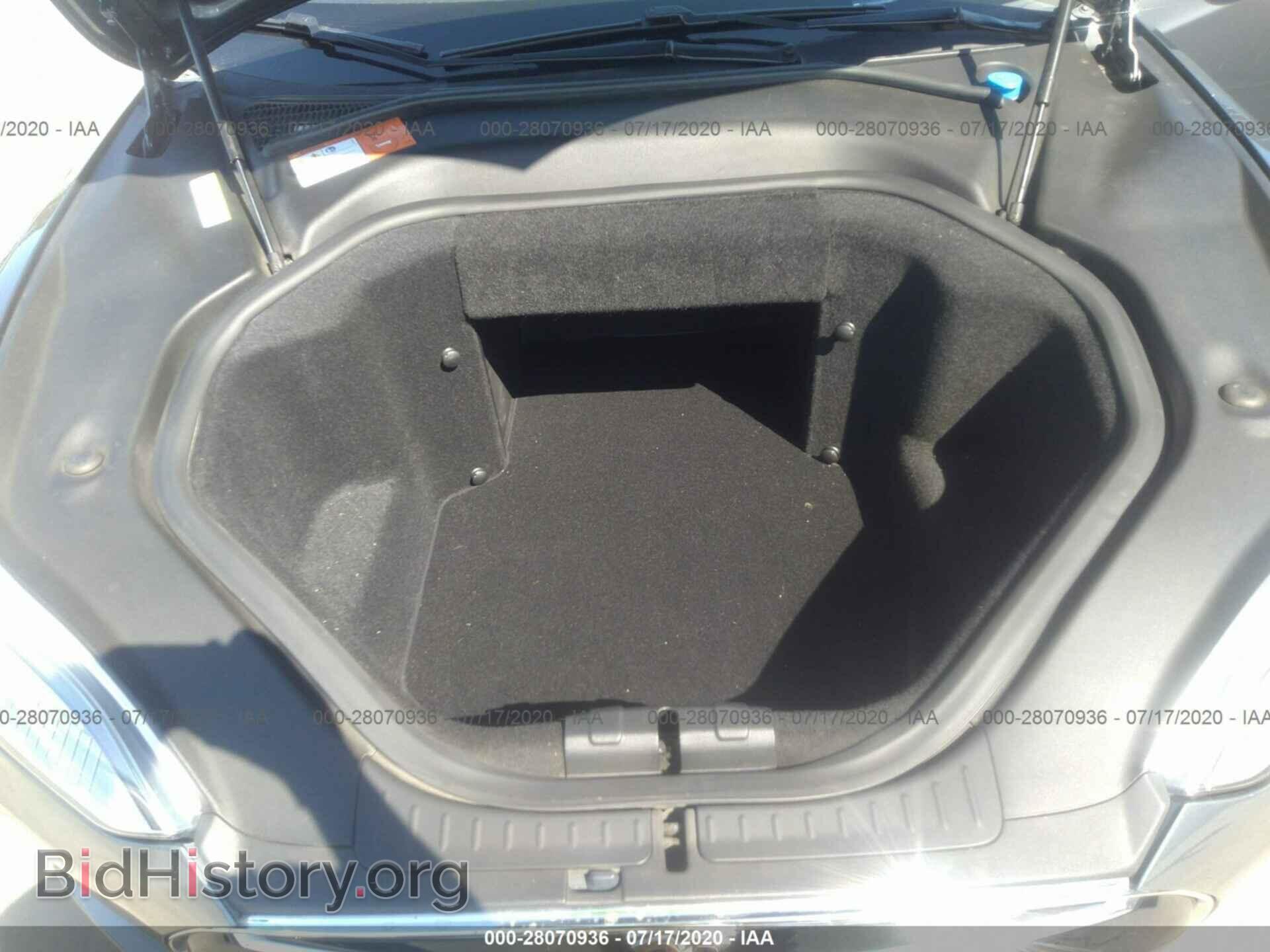 2014 TESLA MODEL S - VIN: 5YJSA1H11EFP47057 - Photo 10