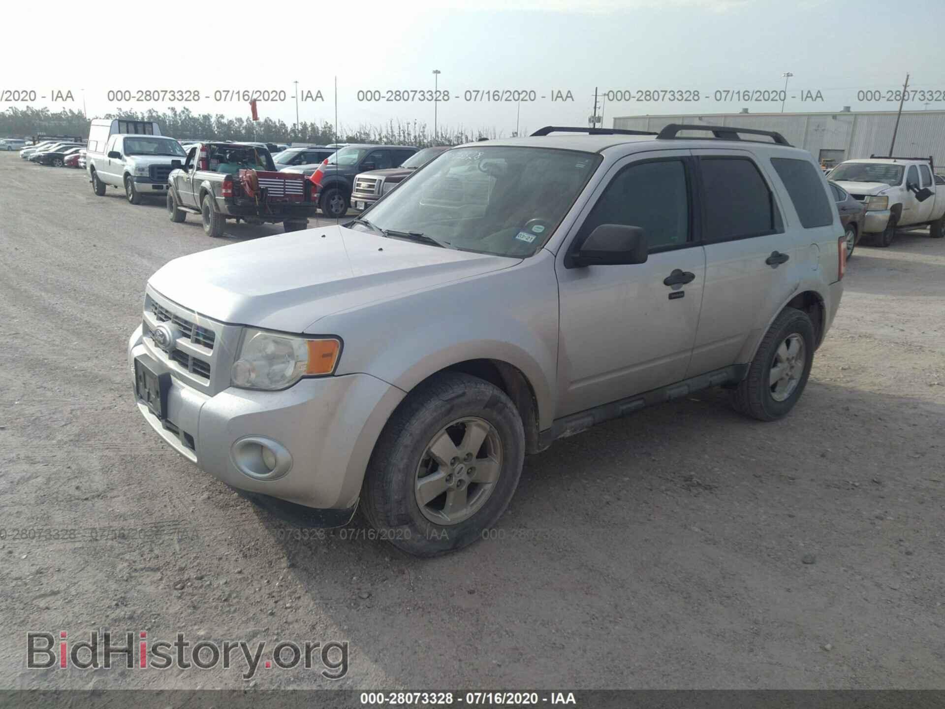2011 FORD ESCAPE - VIN: 1FMCU9D78BKA09531 - Фото 2