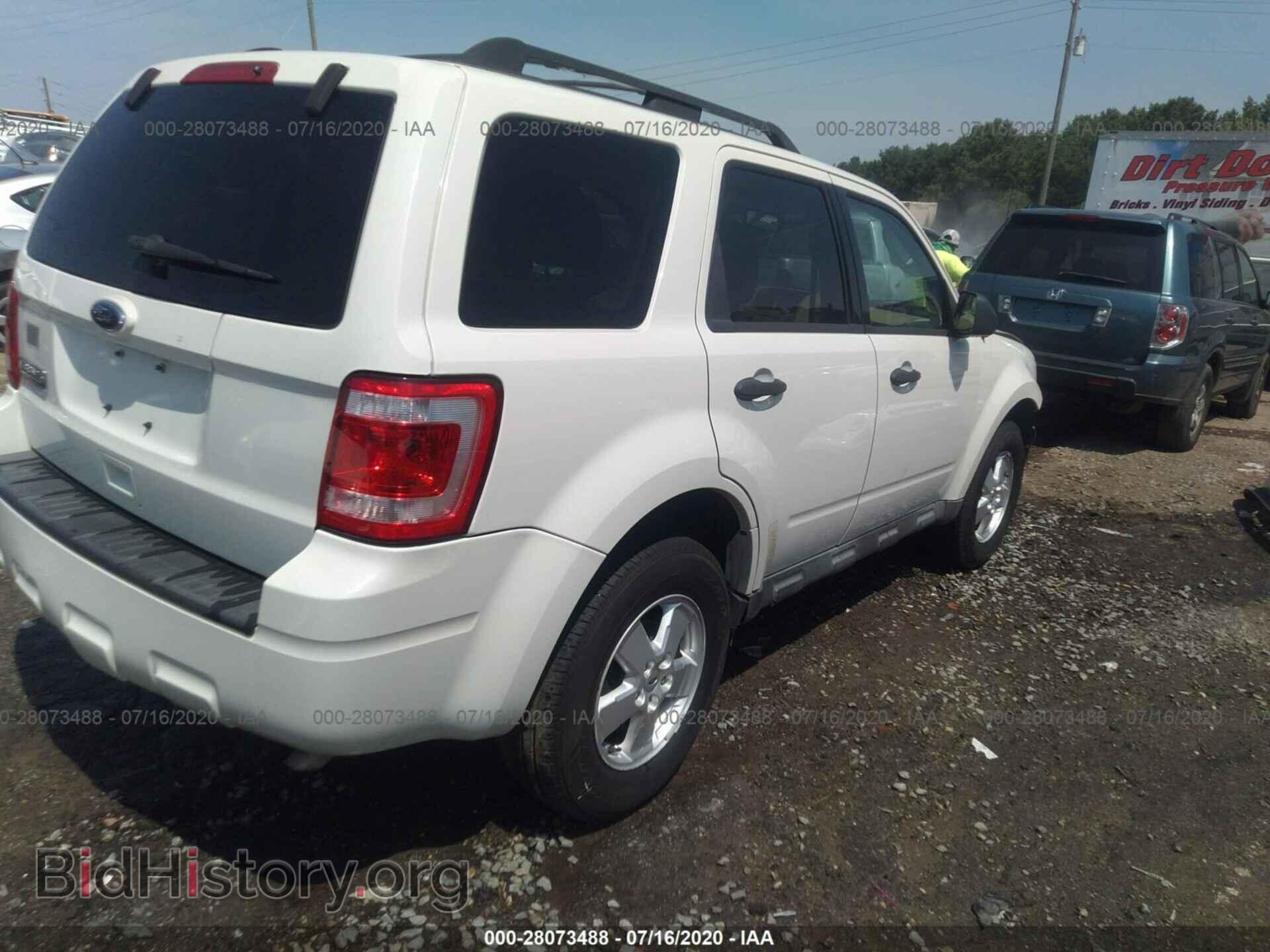2011 FORD ESCAPE - VIN: 1FMCU0D7XBKA03936 - Фото 4