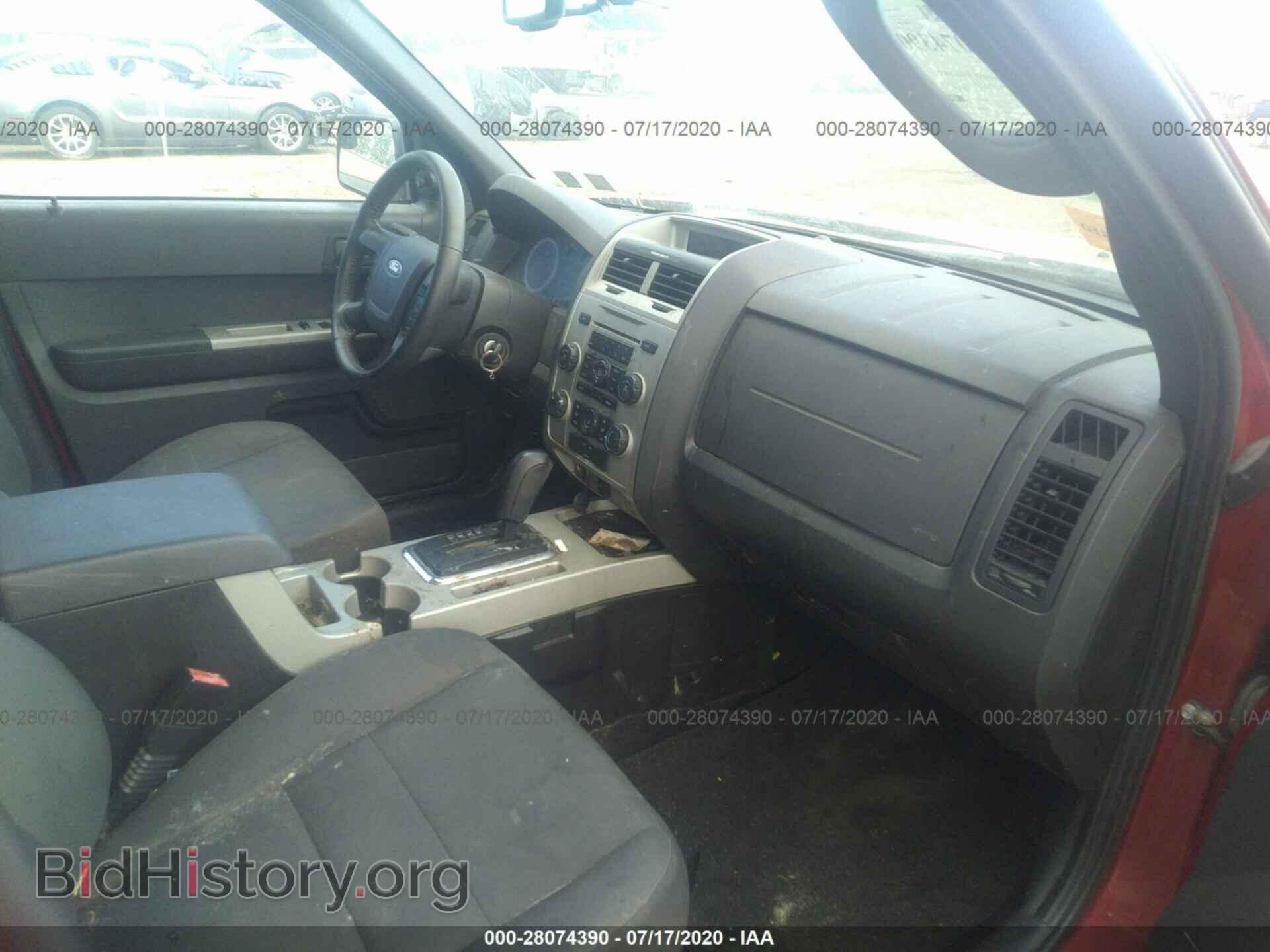 2011 FORD ESCAPE - VIN: 1FMCU9DG1BKB22656 - Фото 5
