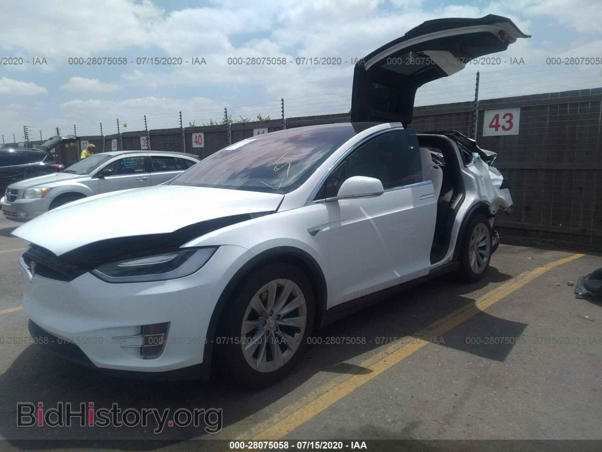 2016 TESLA MODEL X - VIN: 5YJXCBE20GF013211 - Photo 2