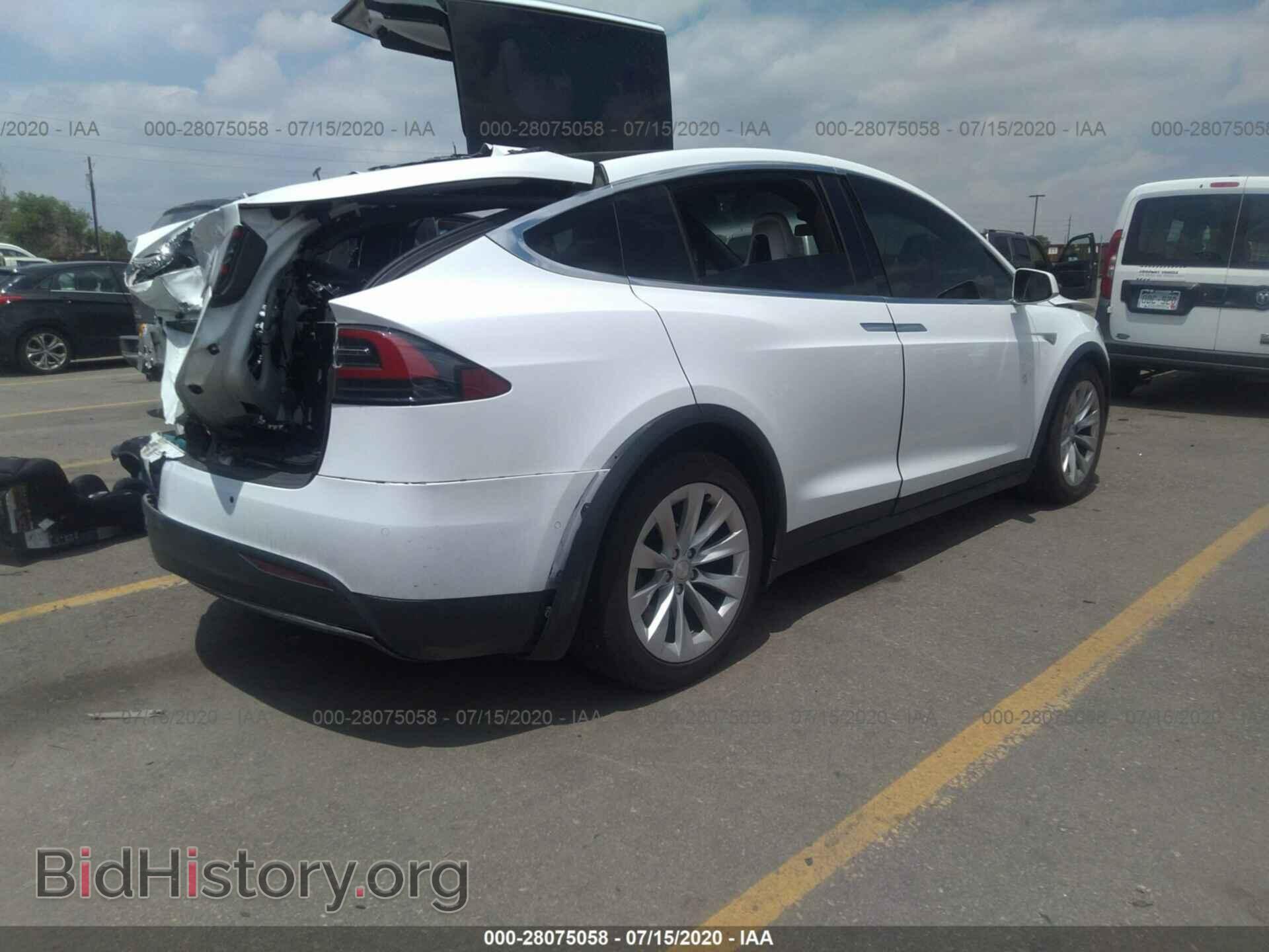 2016 TESLA MODEL X - VIN: 5YJXCBE20GF013211 - Photo 4
