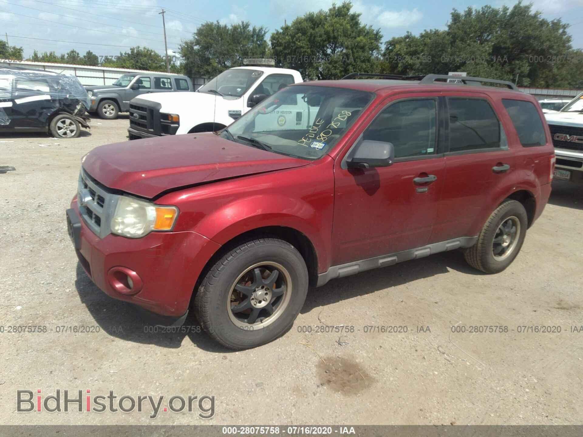 2009 FORD ESCAPE - VIN: 1FMCU03739KC99345 - Фото 2