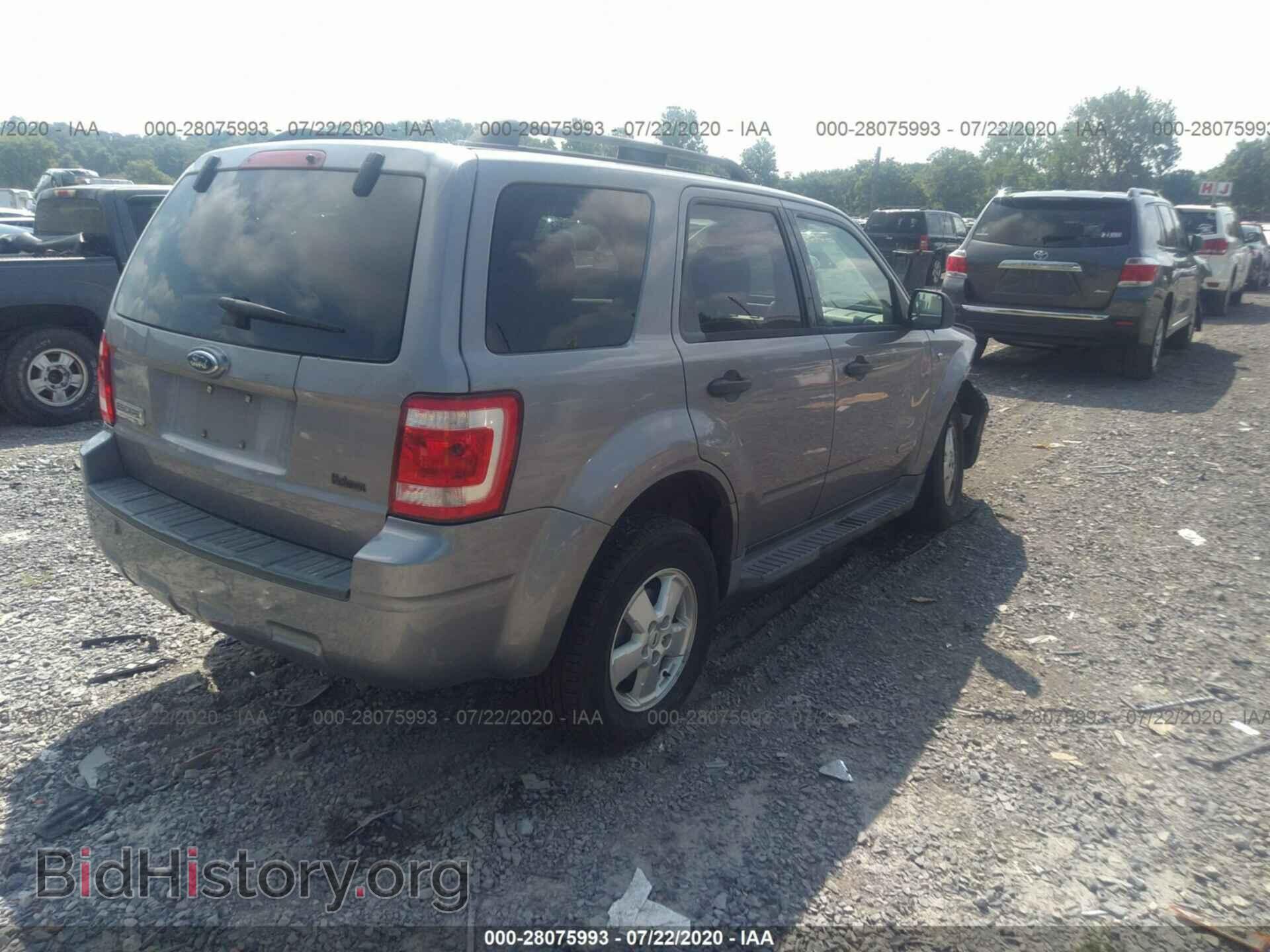 2008 FORD ESCAPE - VIN: 1FMCU03138KC82409 - Фото 4