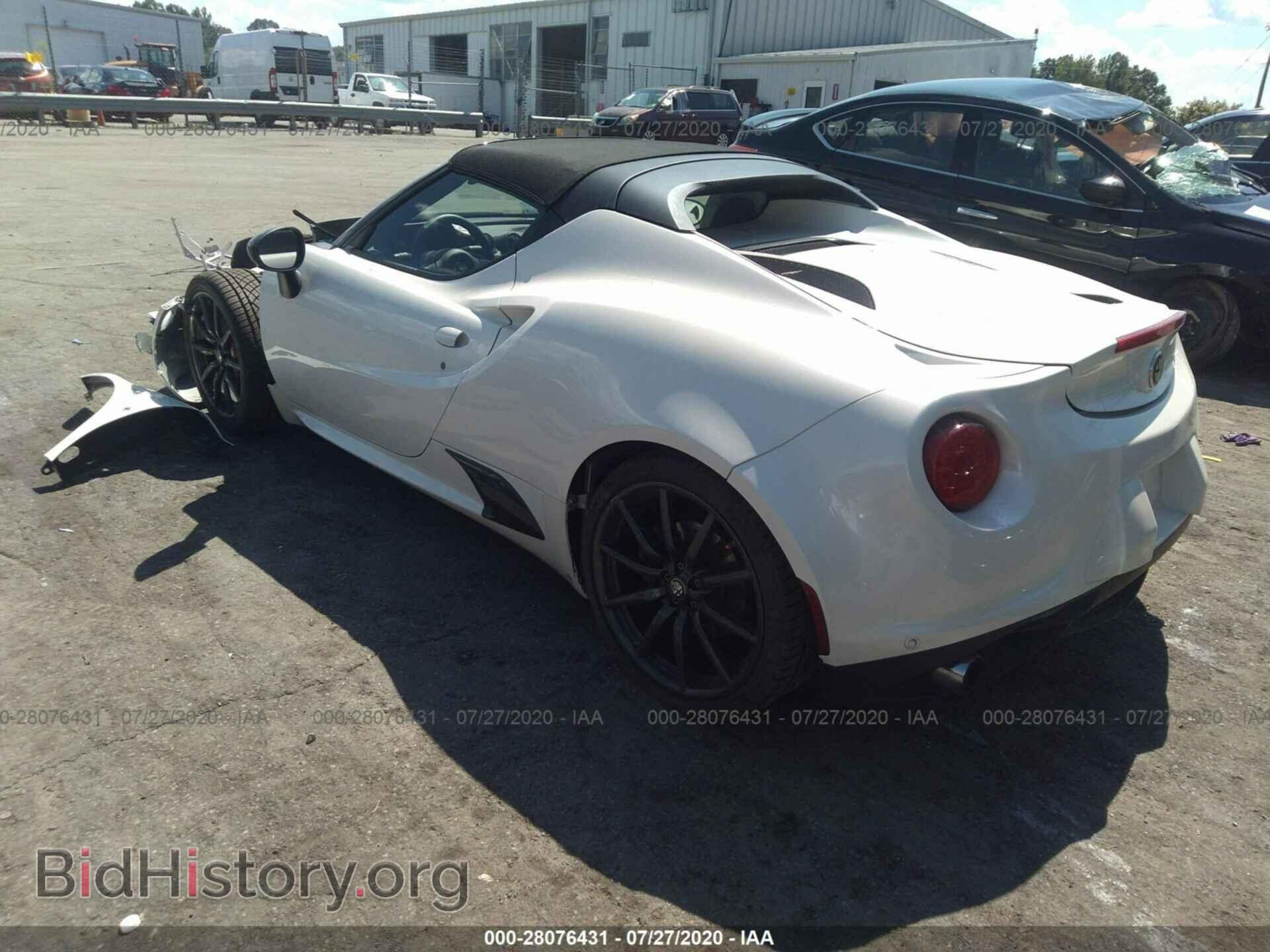 2015 ALFA ROMEO 4C - VIN: ZARBAAB43FM150378 - Фото 3