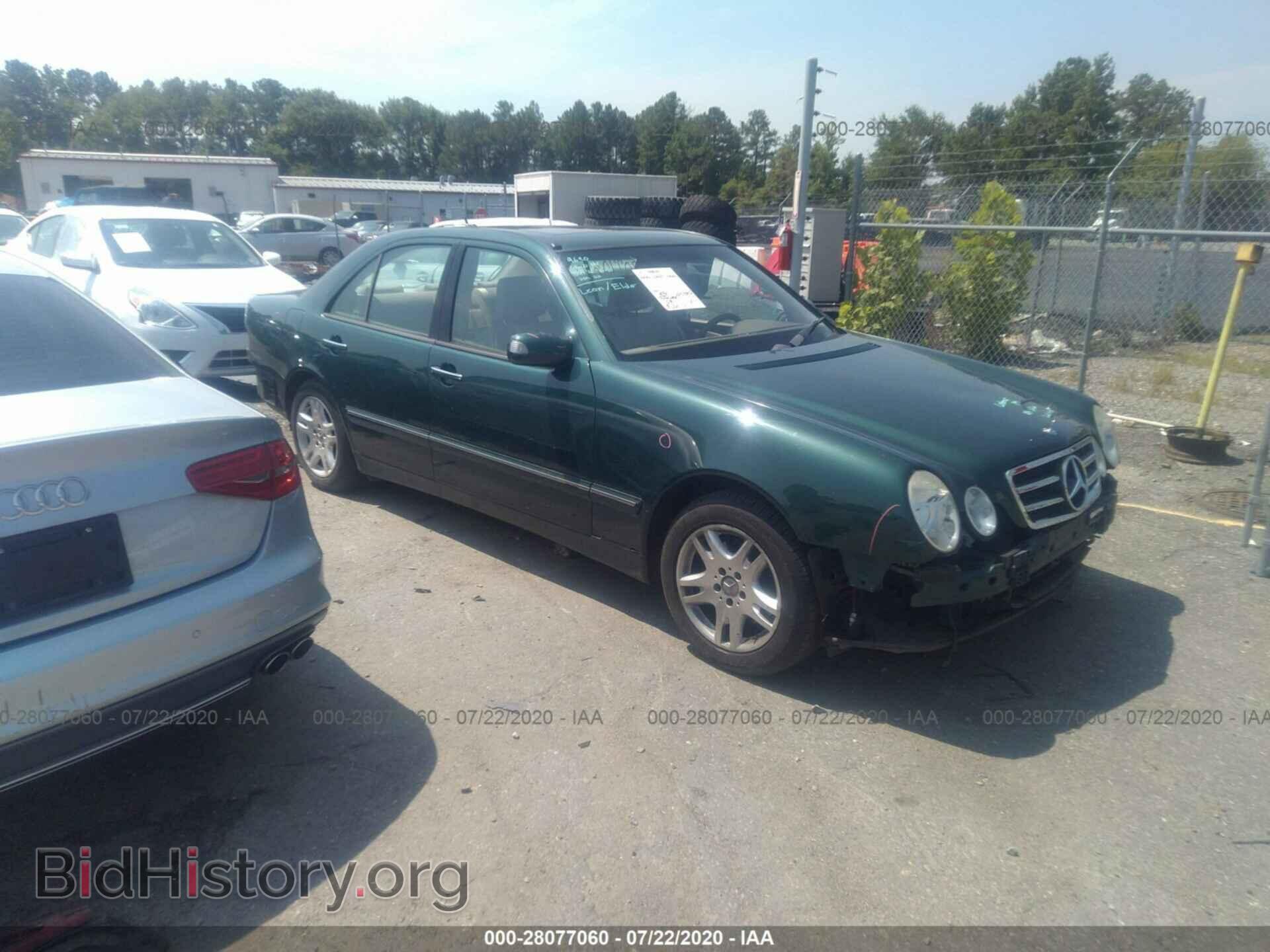 Фотография WDBJF65J71B085365 - MERCEDES-BENZ E-CLASS 2001