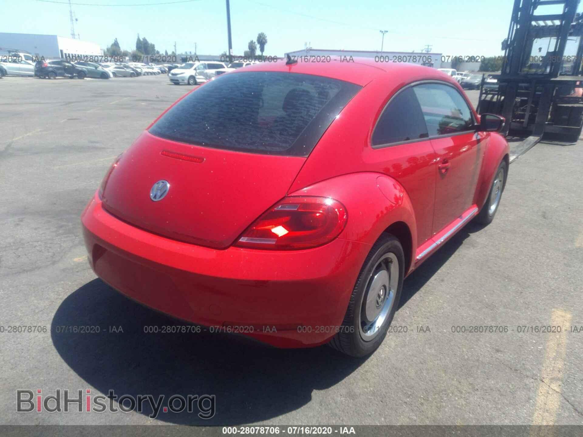 2012 VOLKSWAGEN BEETLE - VIN: 3VWJP7AT9CM622158 - Фото 4