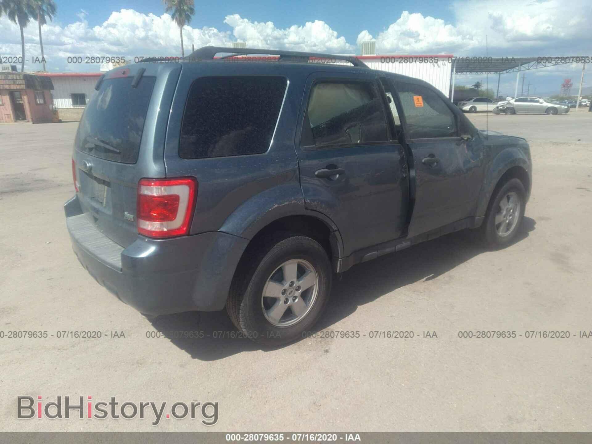 2011 FORD ESCAPE - VIN: 1FMCU0DG7BKB13696 - Фото 4
