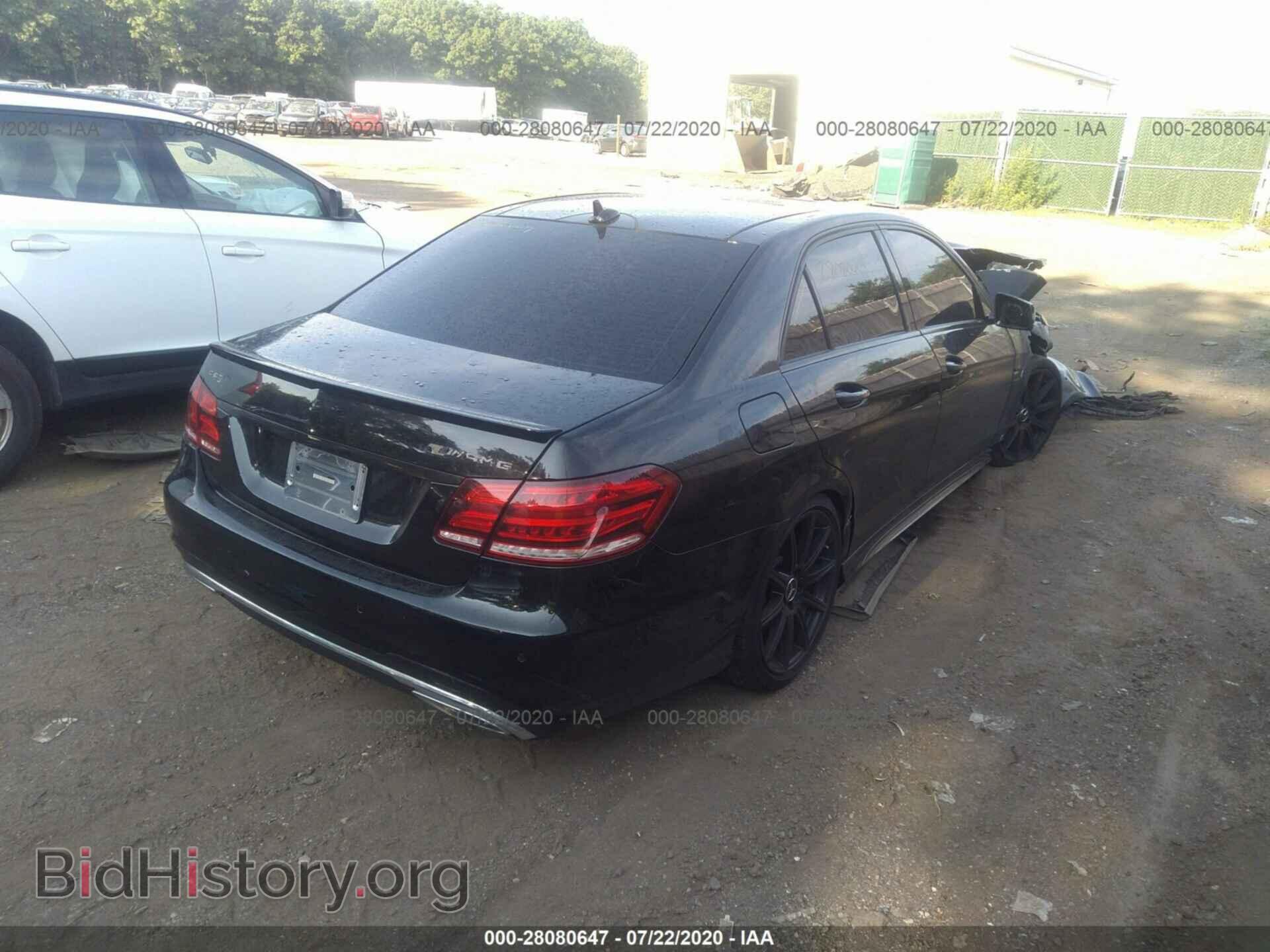 2015 MERCEDES-BENZ E-CLASS - VIN: WDDHF7GB4FB115978 - Фото 4