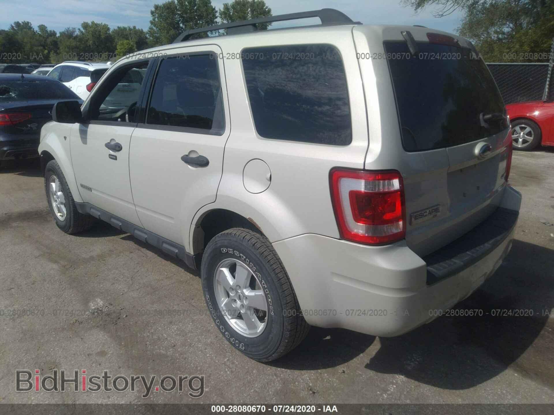 2008 FORD ESCAPE - VIN: 1FMCU93128KC63208 - Фото 3