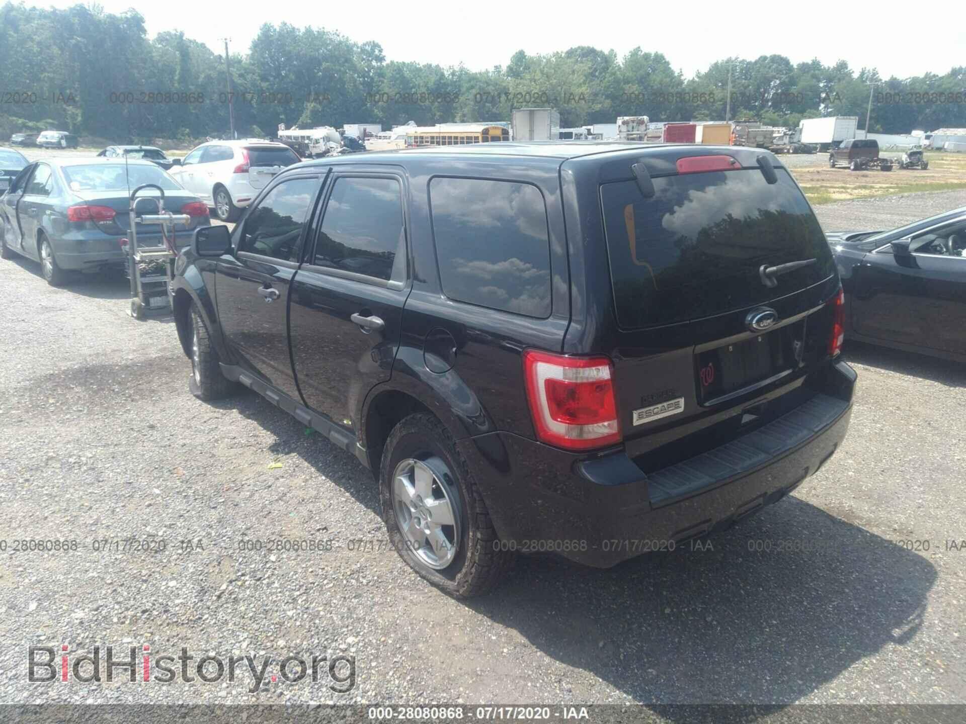 2011 FORD ESCAPE - VIN: 1FMCU0C7XBKA36842 - Фото 3