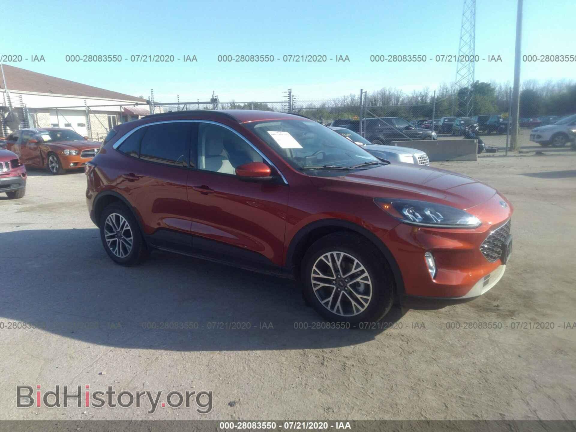 Photo 1FMCU9H63LUA49281 - FORD ESCAPE 2020