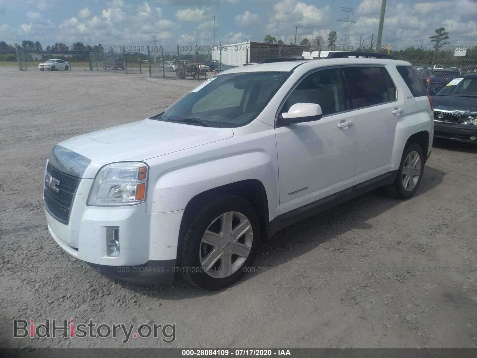 2011 GMC TERRAIN - VIN: 2CTALSEC8B6390385 - Фото 2