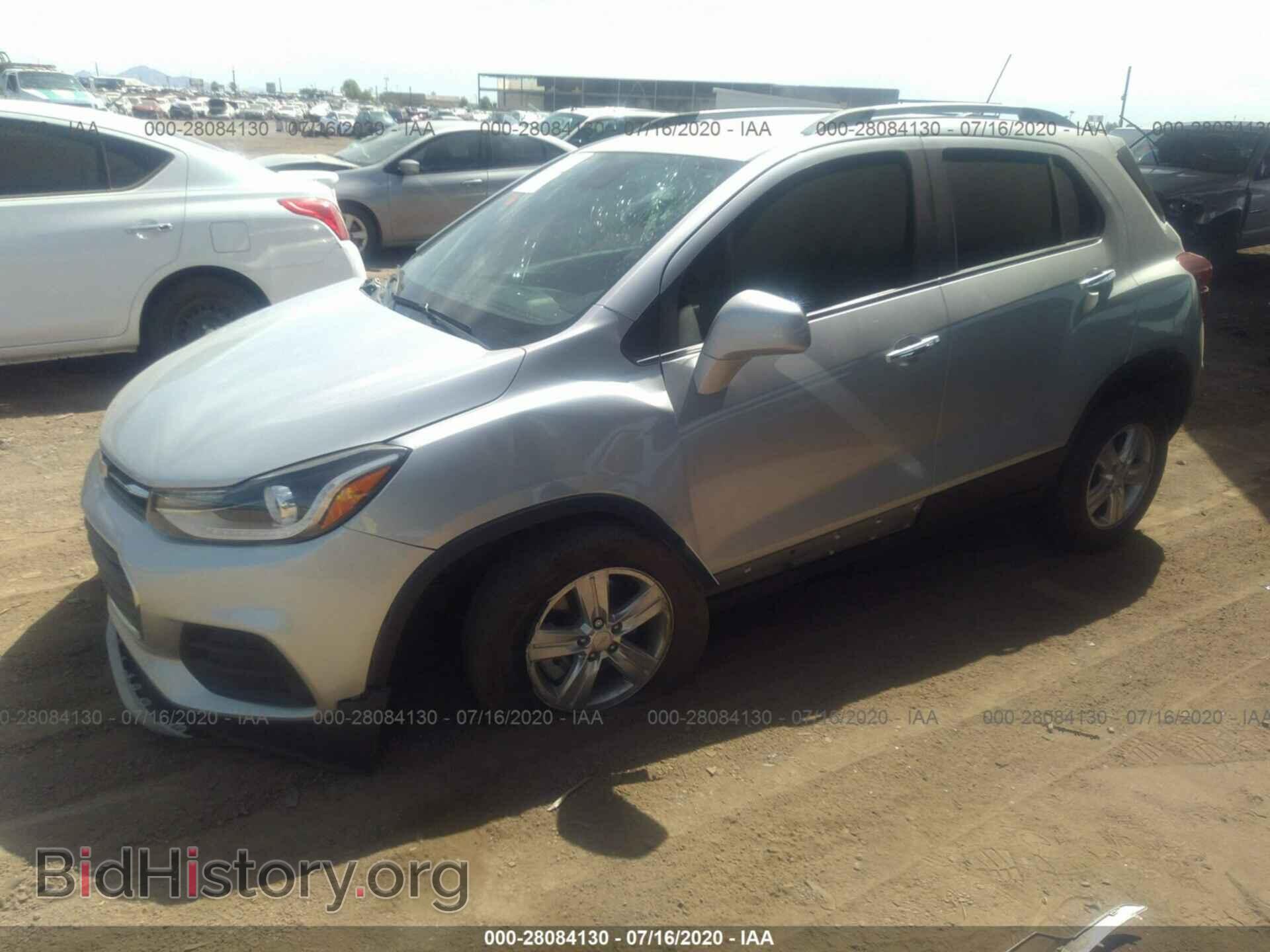 2018 CHEVROLET TRAX - VIN: KL7CJPSB7JB608439 - Фото 2