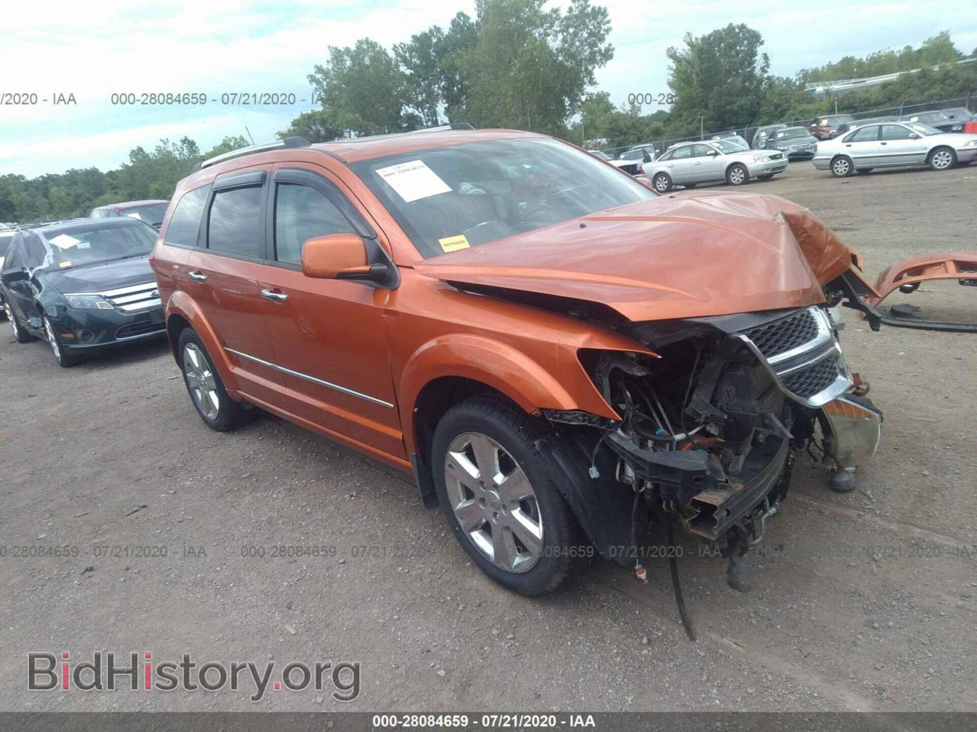 Photo 3D4PH9FG5BT513754 - DODGE JOURNEY 2011