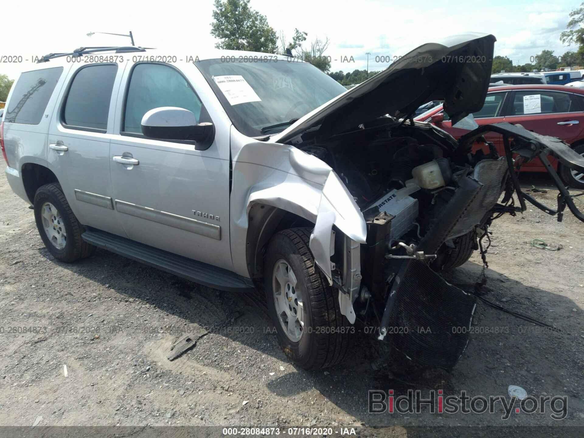 Photo 1GNSKBE04CR142785 - CHEVROLET TAHOE 2012