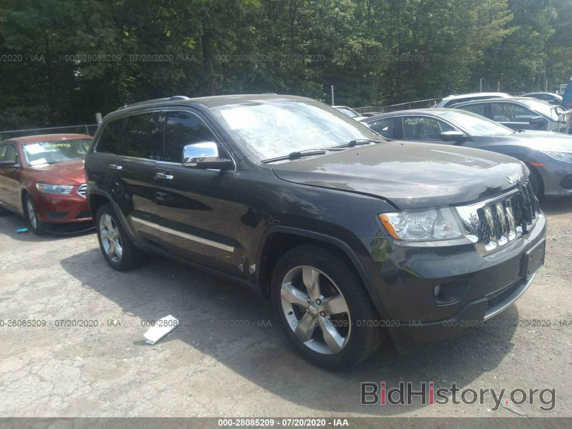 Photo 1J4RR6GGXBC744185 - JEEP GRAND CHEROKEE 2011