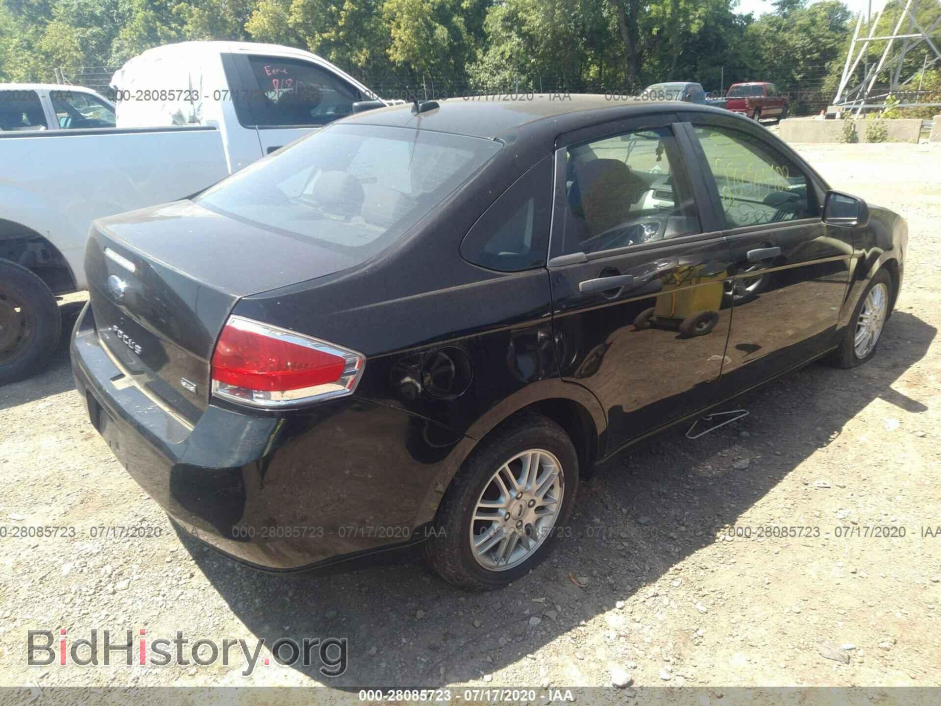 2009 FORD FOCUS - VIN: 1FAHP35N89W156856 - Photo 4