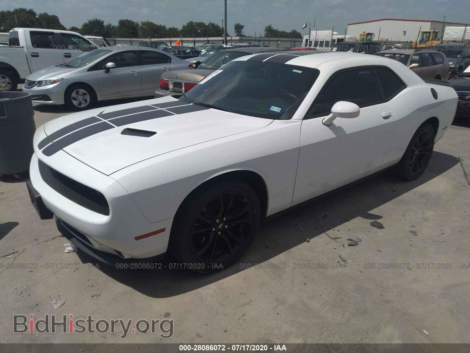 2018 DODGE CHALLENGER - VIN: 2C3CDZAG2JH229136 - Photo 2
