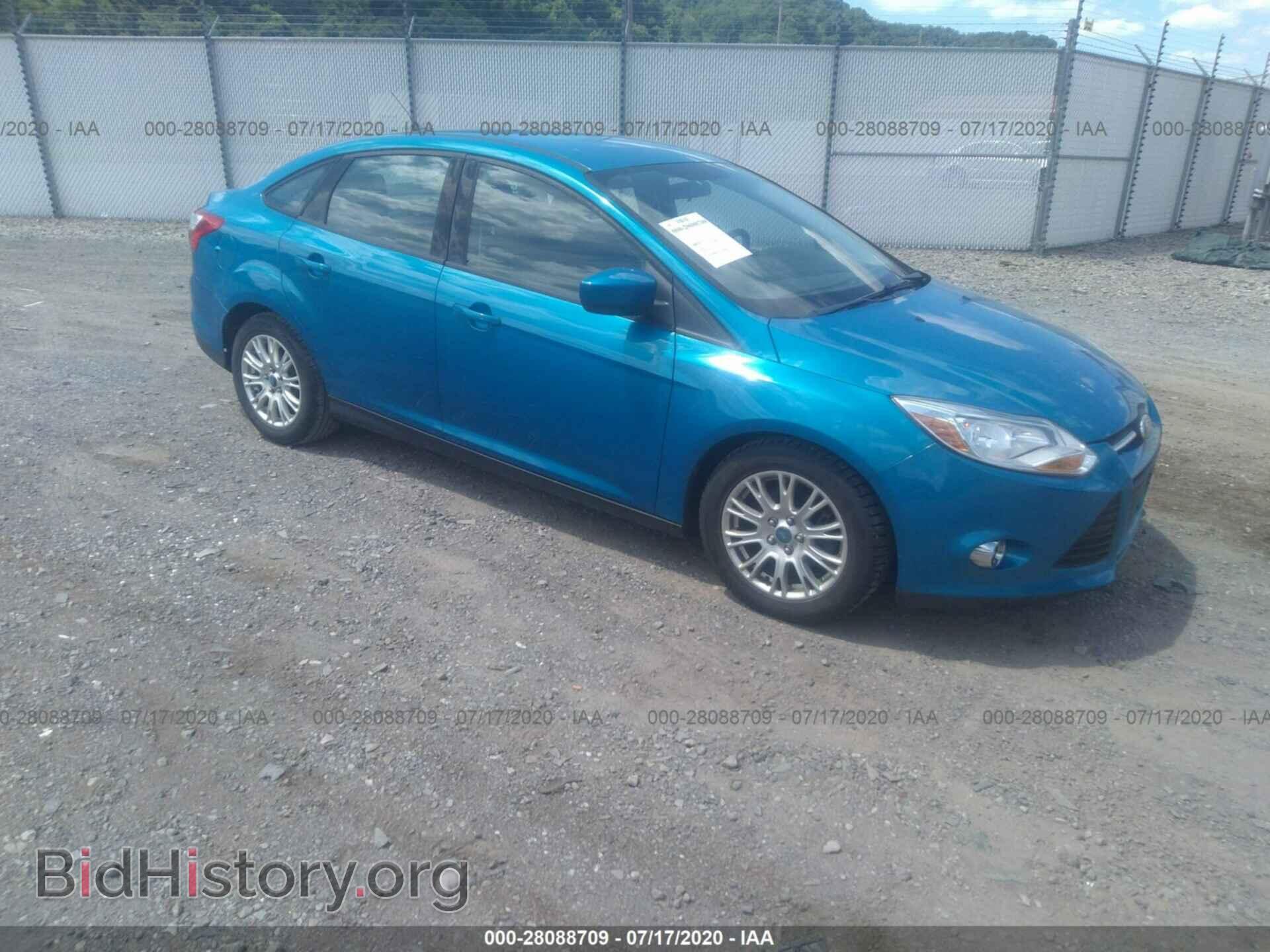 Photo 1FAHP3F28CL396812 - Ford Focus 2012