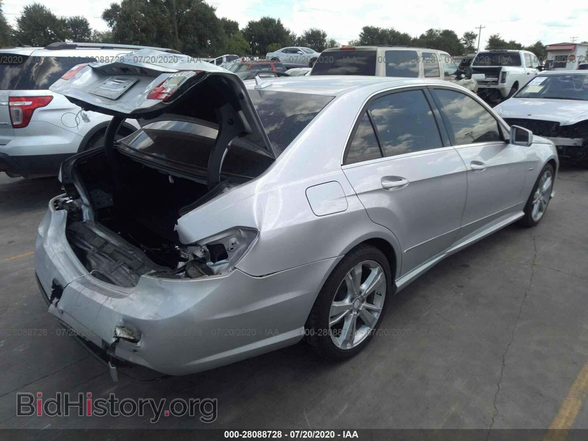 2012 MERCEDES-BENZ E-CLASS - VIN: WDDHF5KB6CA589895 - Фото 4