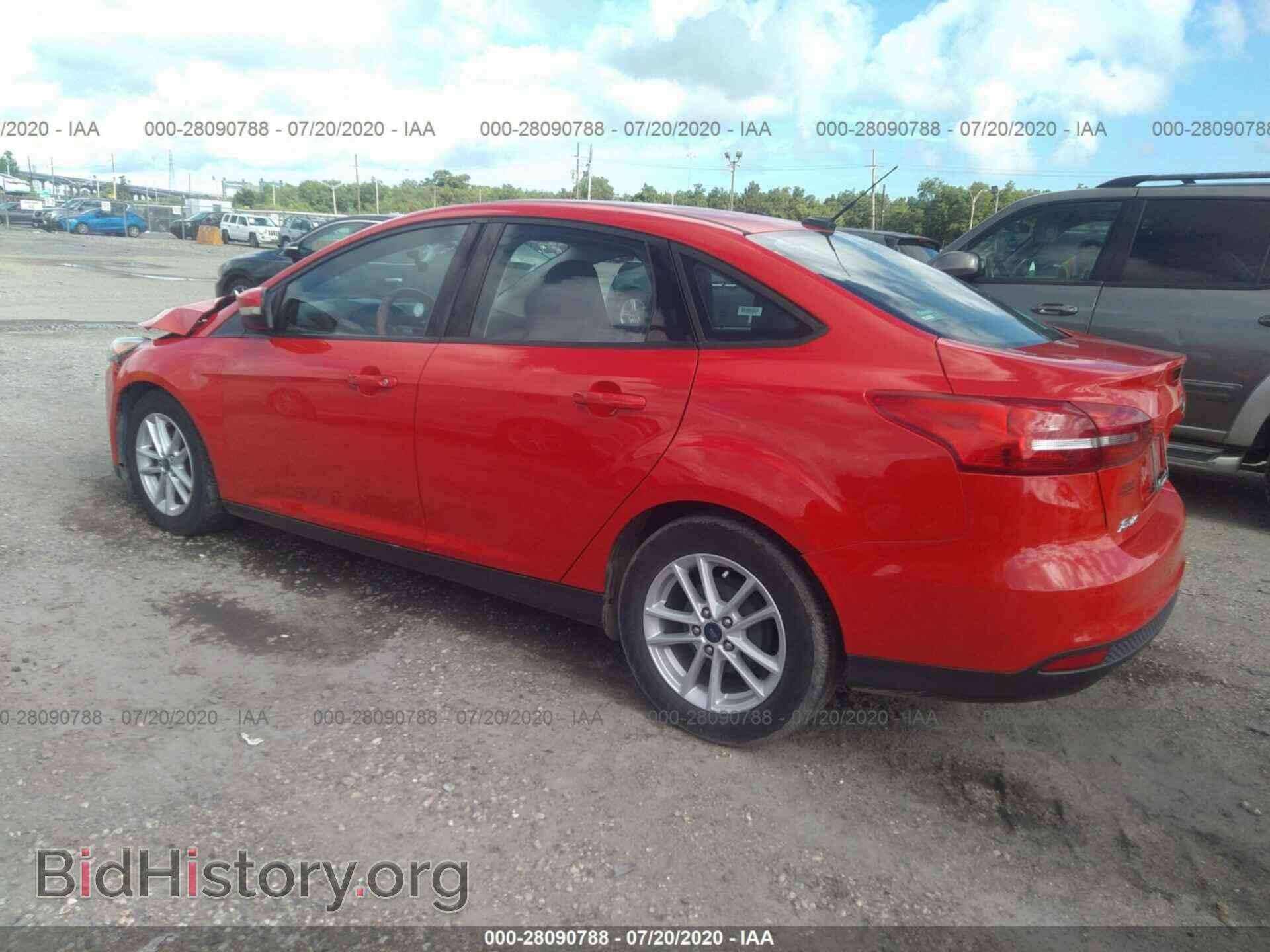 2017 FORD FOCUS - VIN: 1FADP3F2XHL225758 - Photo 3