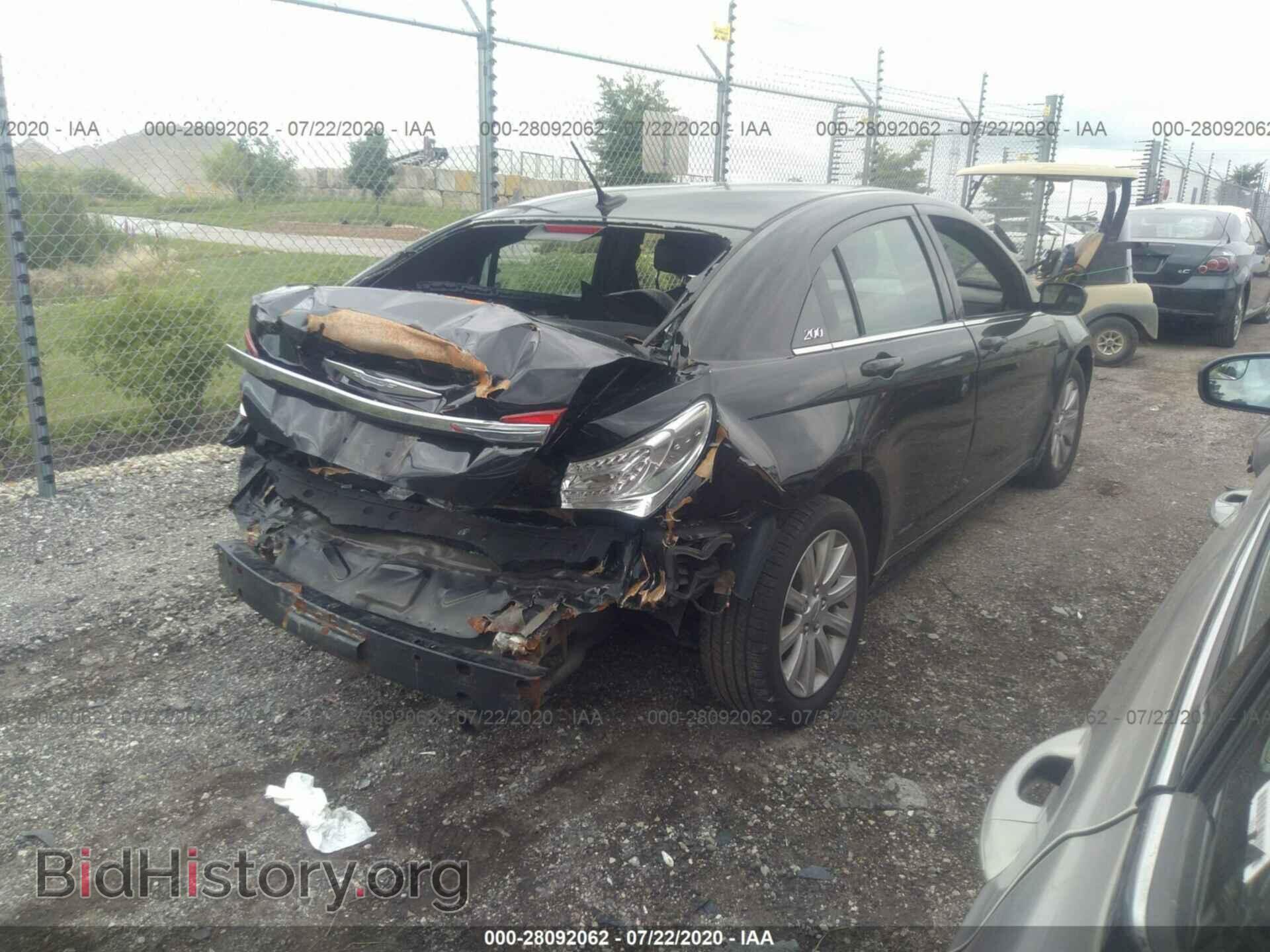 2013 CHRYSLER 200 - VIN: 1C3CCBBB7DN600736 - Photo 4