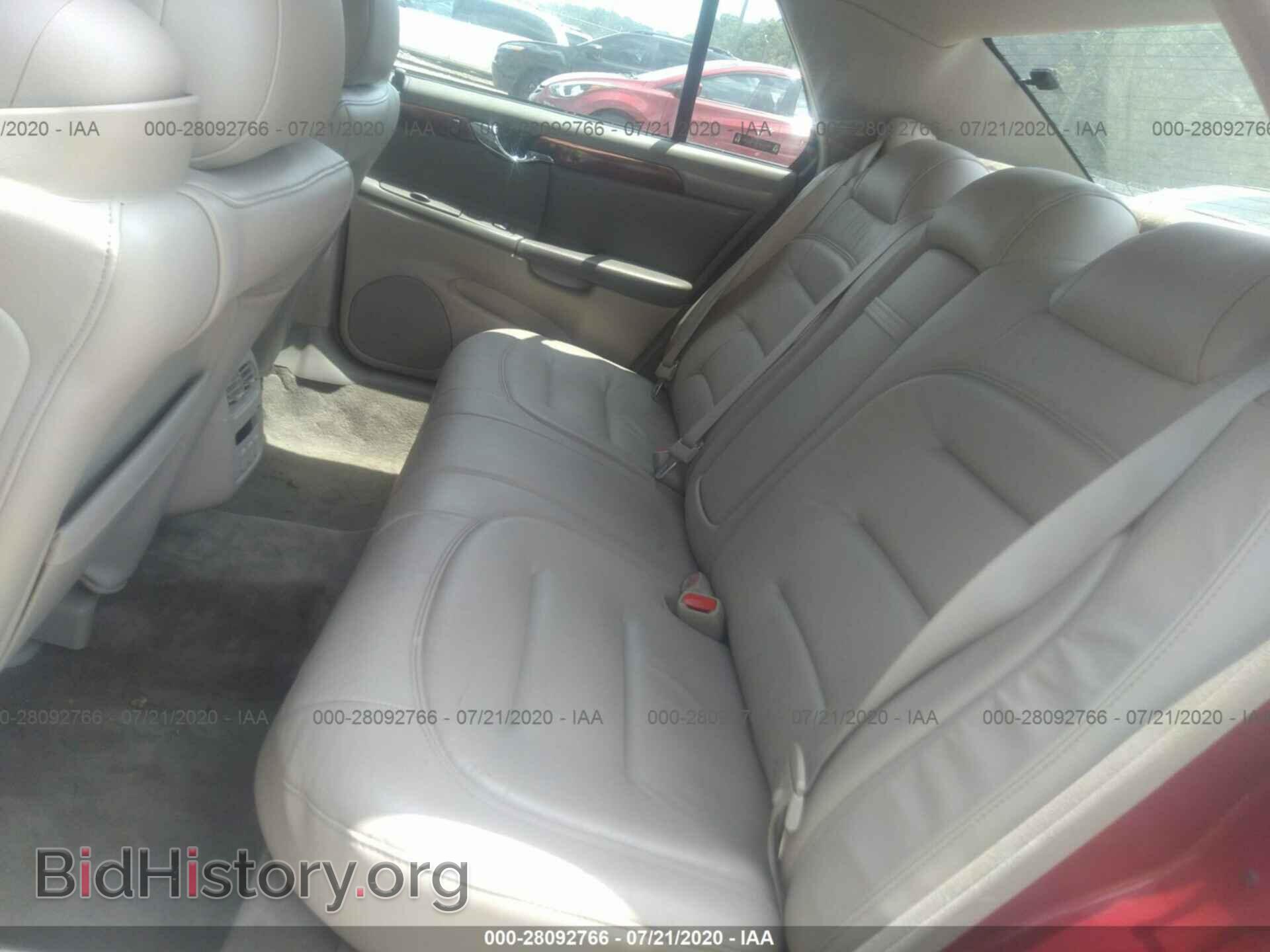 2002 CADILLAC DEVILLE - VIN: 1G6KD54Y32U213257 - Photo 8
