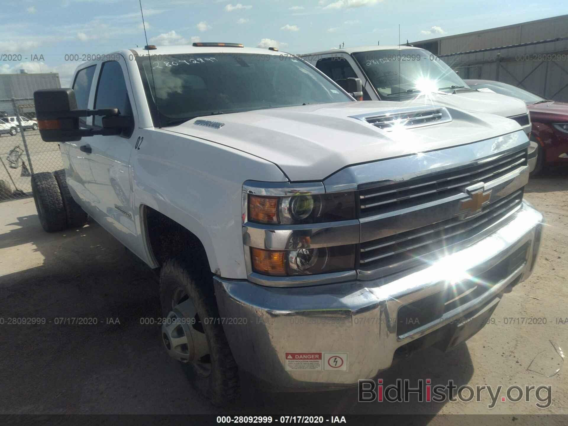 Photo 1GB4KYCY0JF119701 - CHEVROLET SILVERADO 3500HD 2018