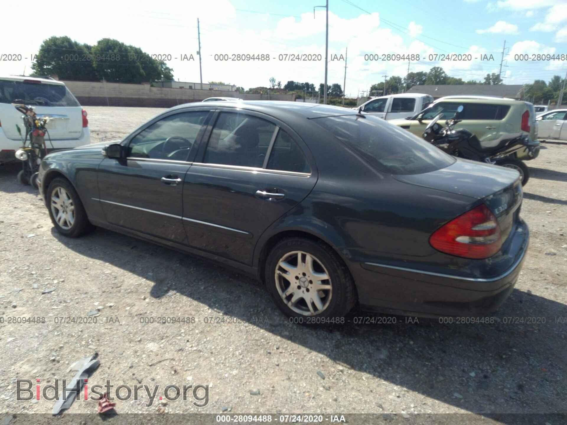 2005 MERCEDES-BENZ E-CLASS - VIN: WDBUF26J75A574185 - Фото 3