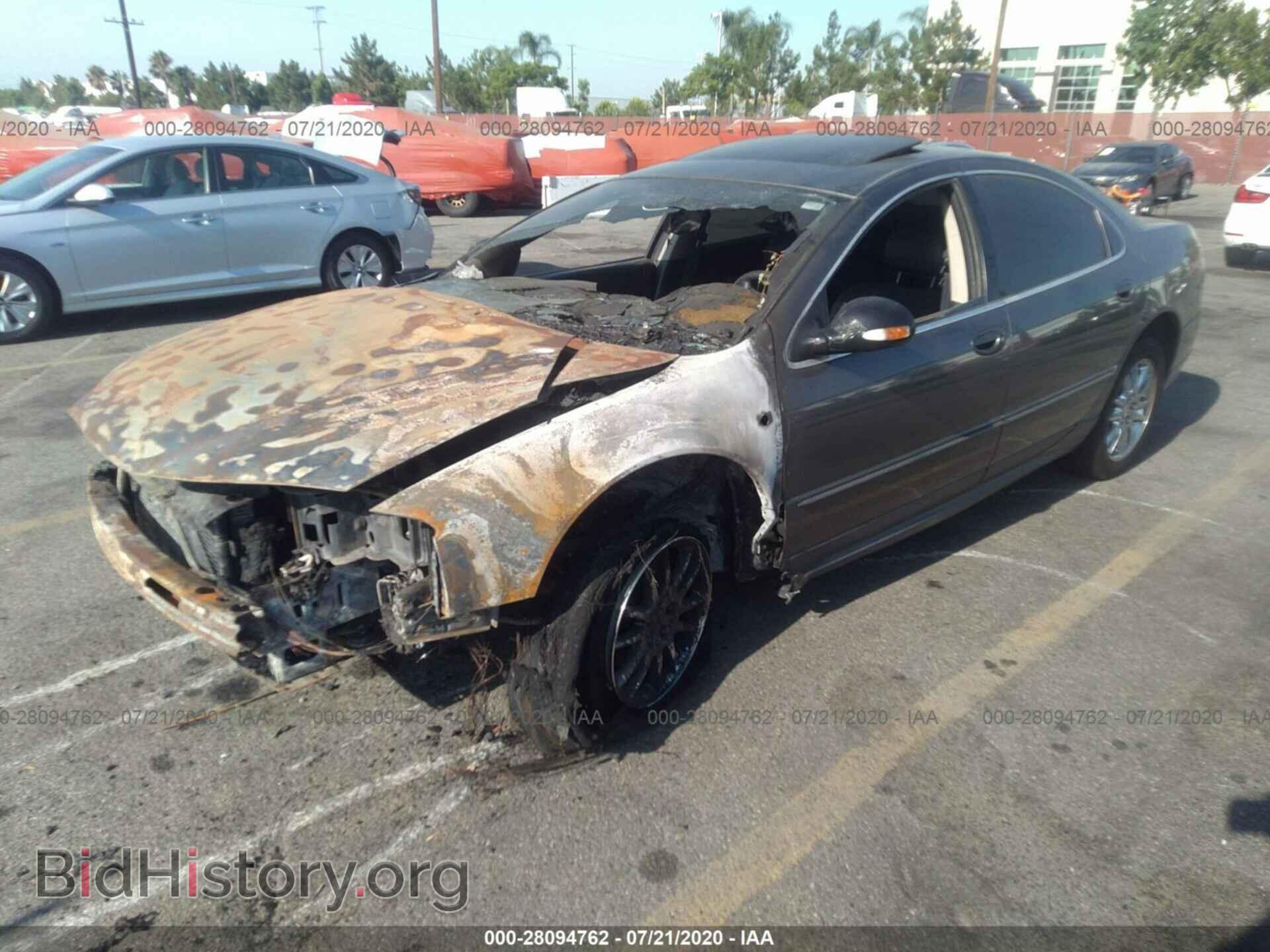 2003 CHRYSLER 300M - VIN: 2C3AE76K83H516778 - Photo 2