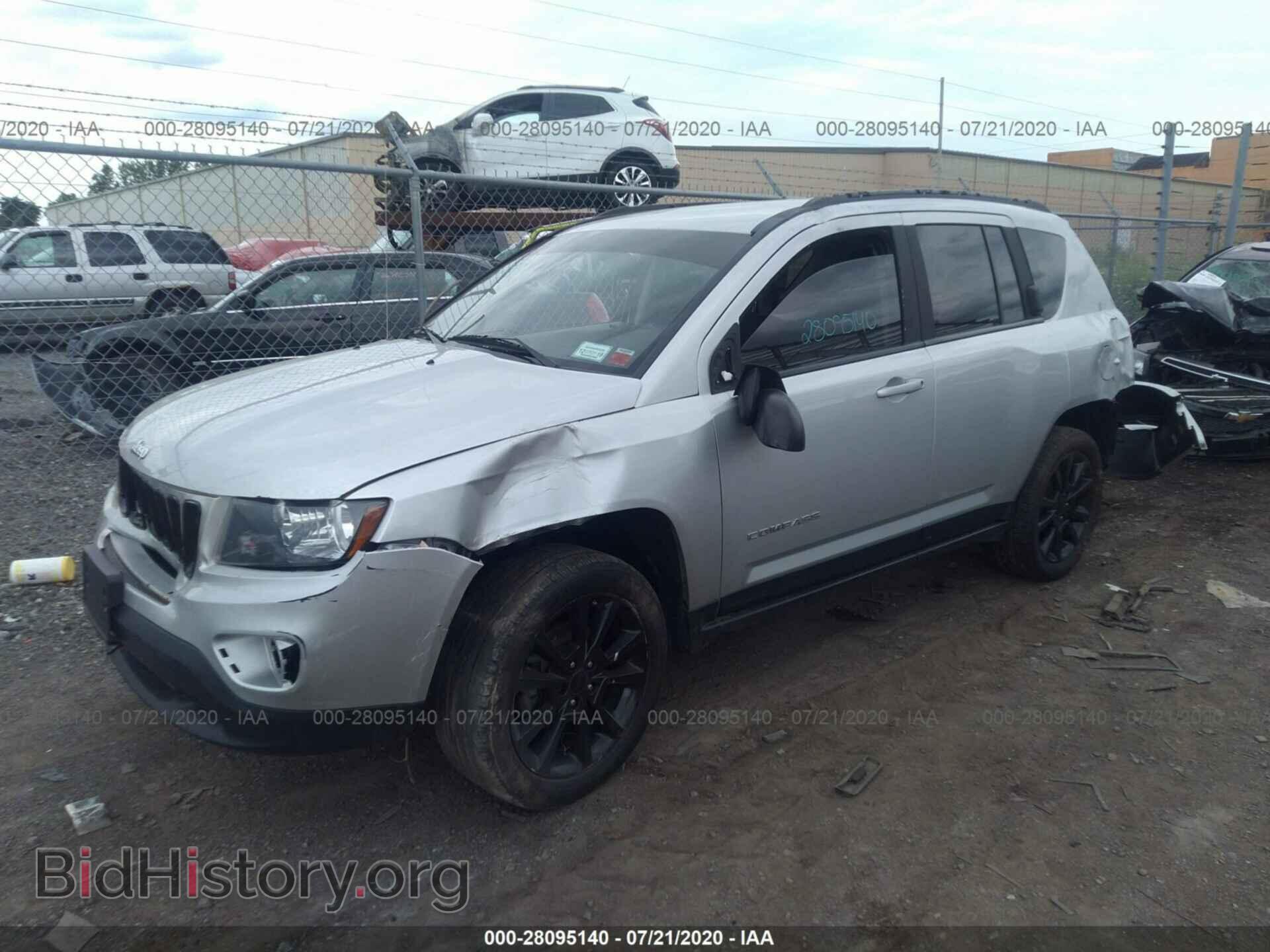 2012 JEEP COMPASS - VIN: 1C4NJCEA4CD719268 - Photo 2