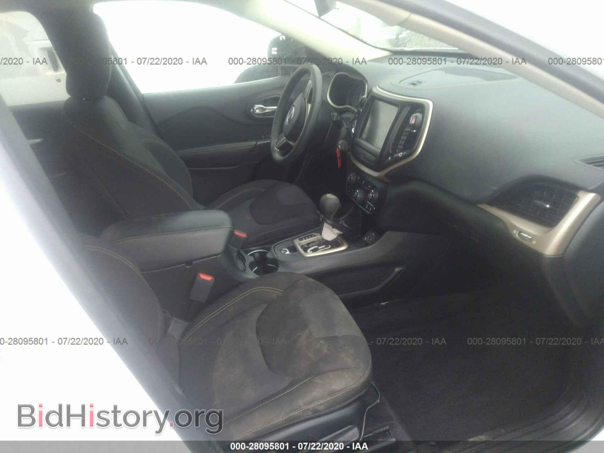 2016 JEEP CHEROKEE - VIN: 1C4PJLCB1GW377017 - Фото 5