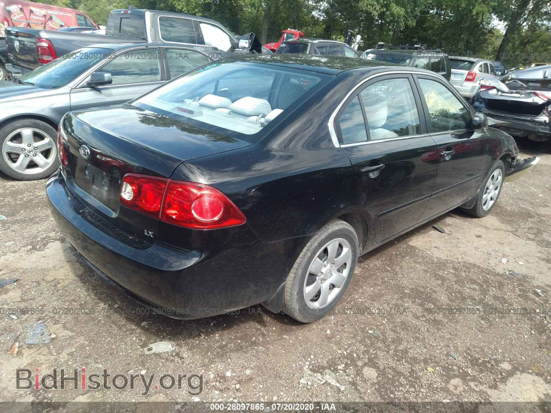 2008 KIA OPTIMA - VIN: KNAGE123685188905 - Фото 4
