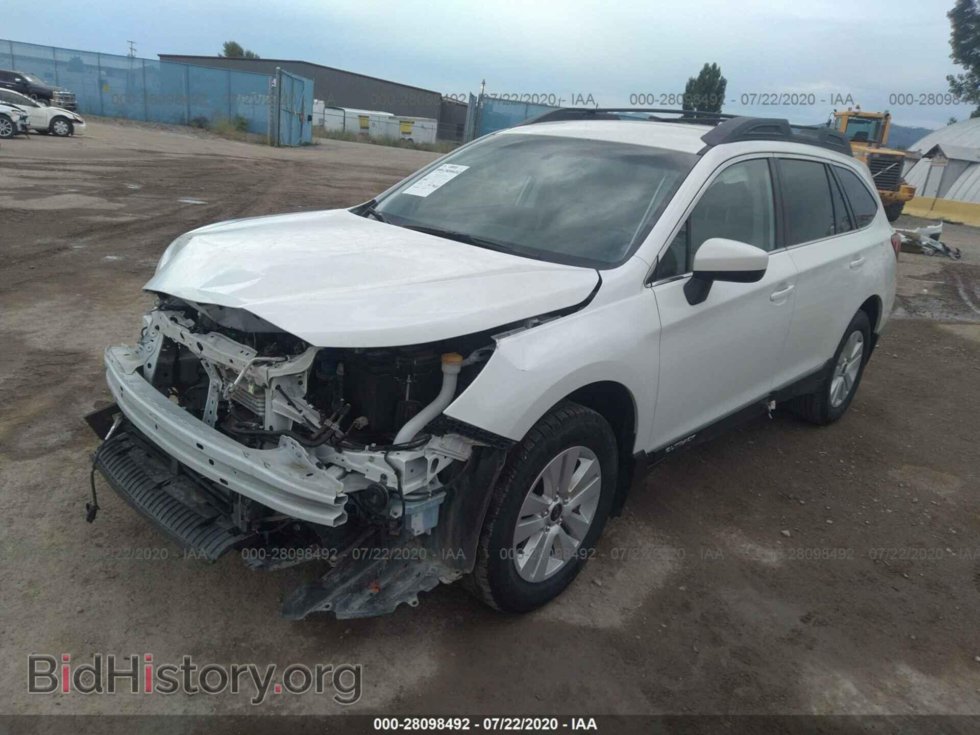 2018 SUBARU OUTBACK - VIN: 4S4BSACC5J3235536 - Фото 2