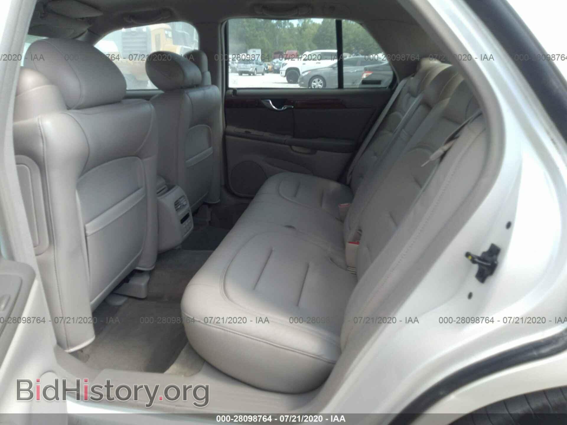 2001 CADILLAC DEVILLE - VIN: 1G6KD54Y51U200329 - Photo 8
