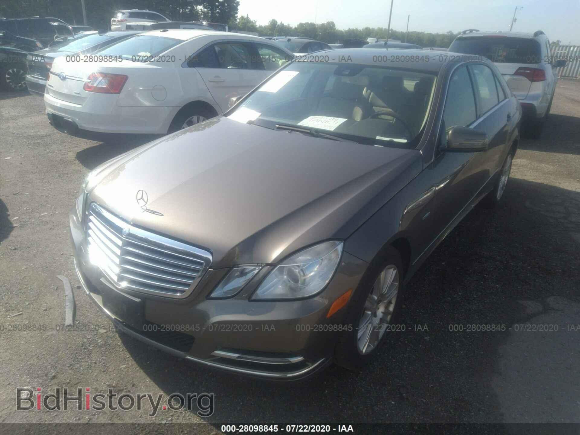 2012 MERCEDES-BENZ E-CLASS - VIN: WDDHF2EBXCA518466 - Фото 2