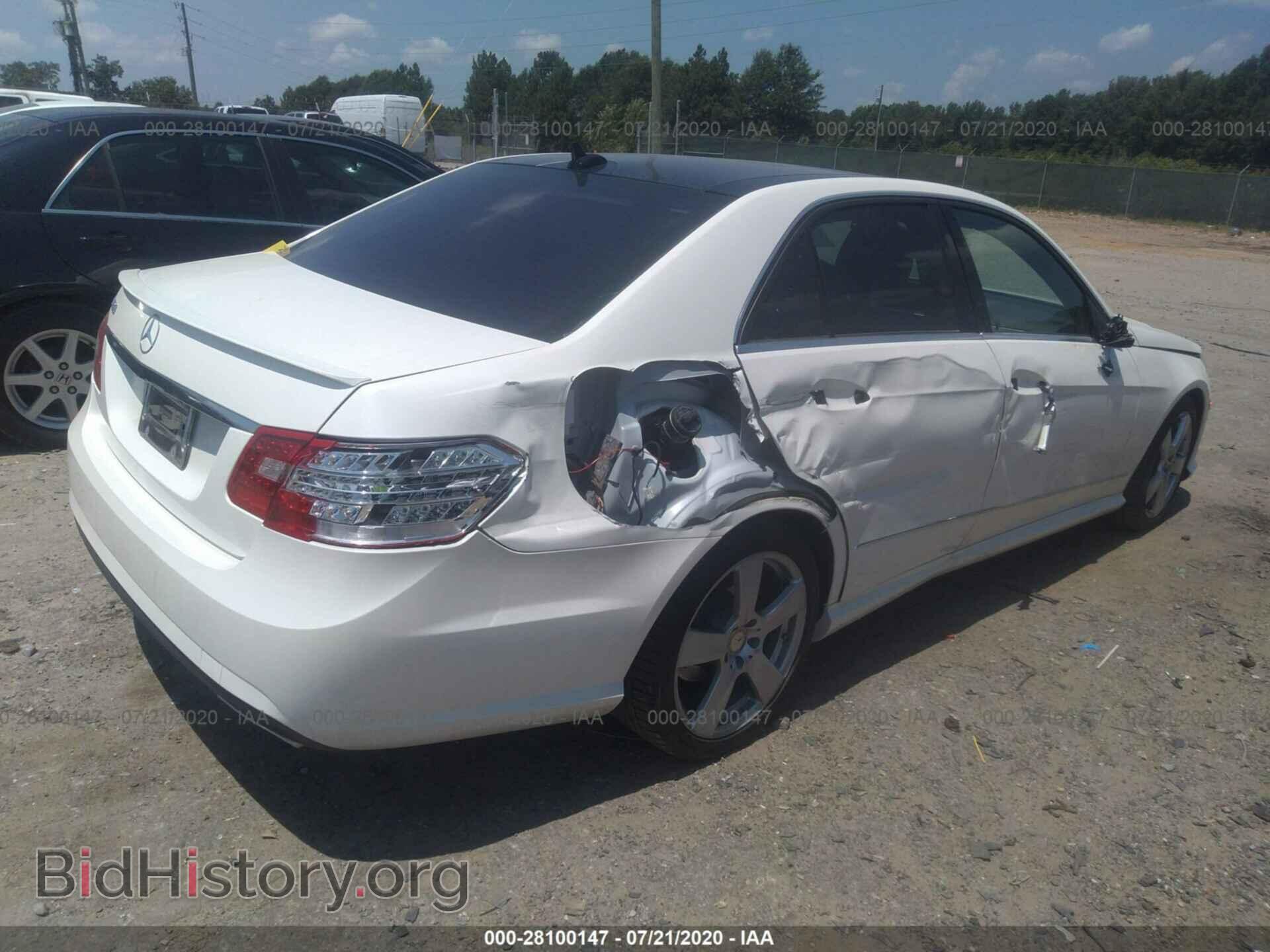 2011 MERCEDES-BENZ E-CLASS - VIN: WDDHF5GB2BA395212 - Фото 4
