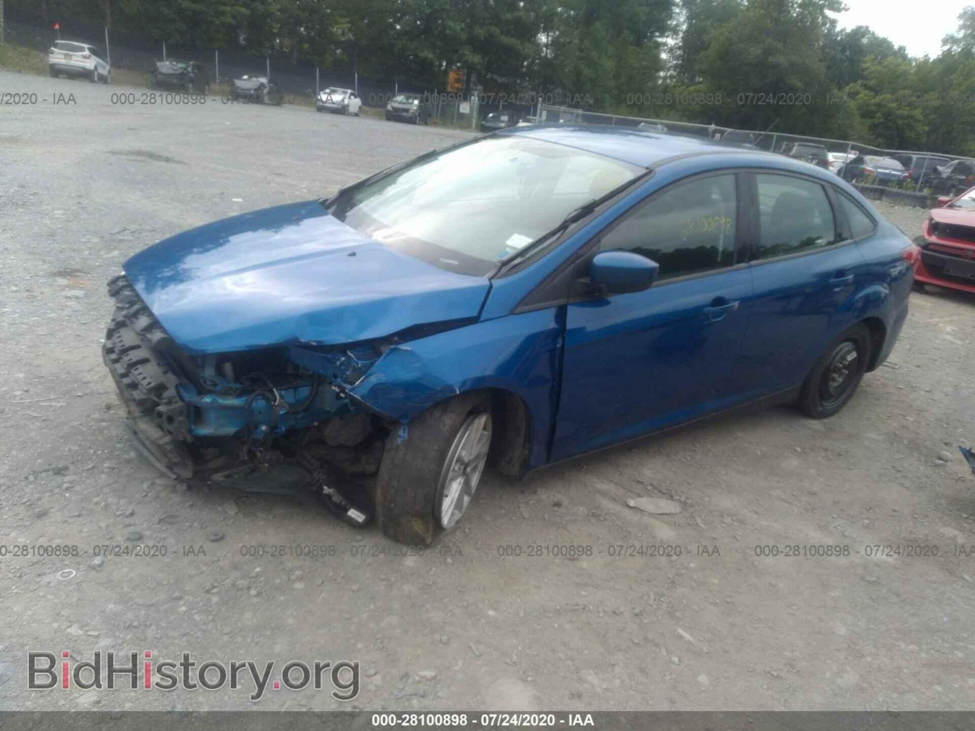 2018 FORD FOCUS - VIN: 1FADP3F21JL217957 - Фото 2