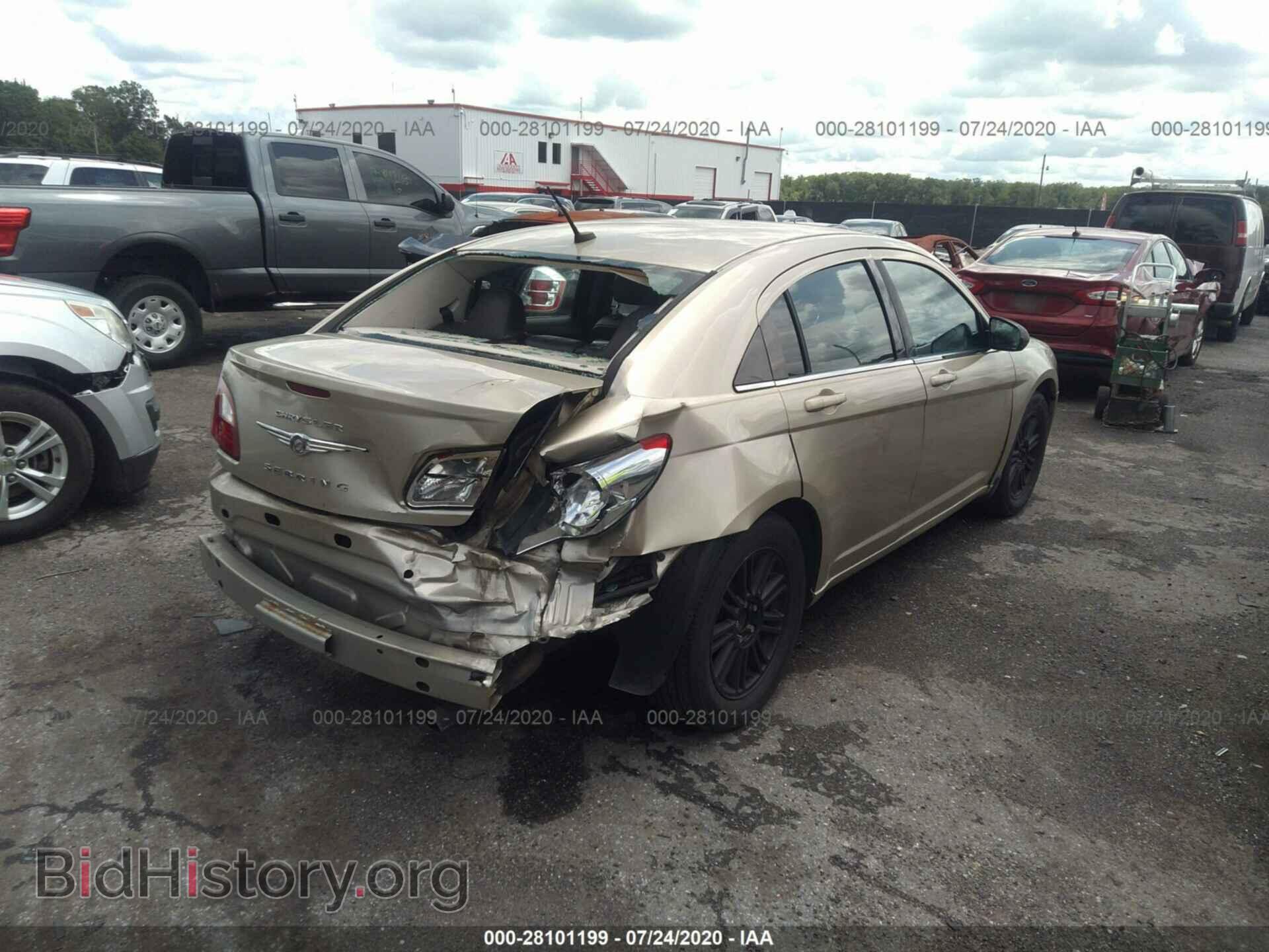 2010 CHRYSLER SEBRING - VIN: 1C3CC5FB6AN148317 - Фото 4